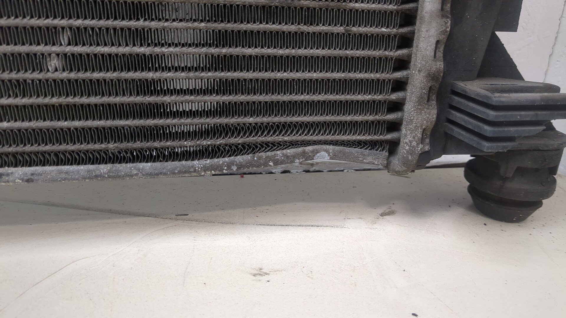 Радиатор охлаждения двигателя основной