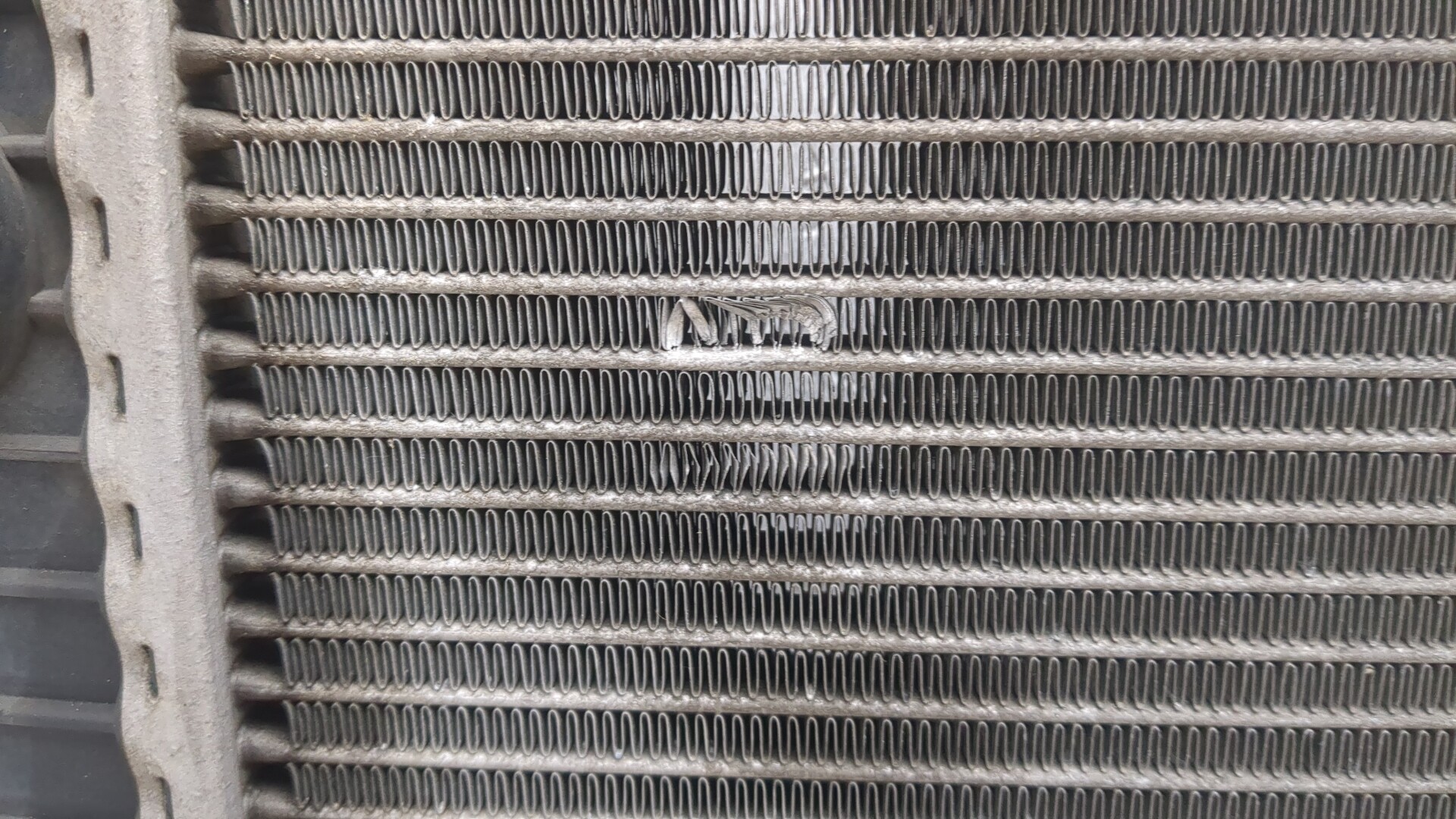 Радиатор охлаждения двигателя основной