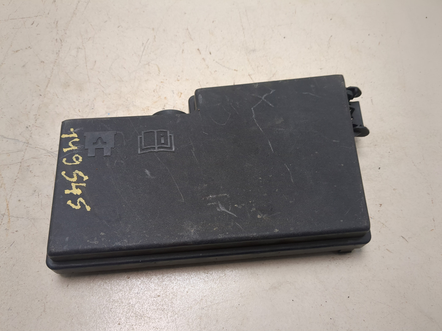 Корпус блока предохранителей