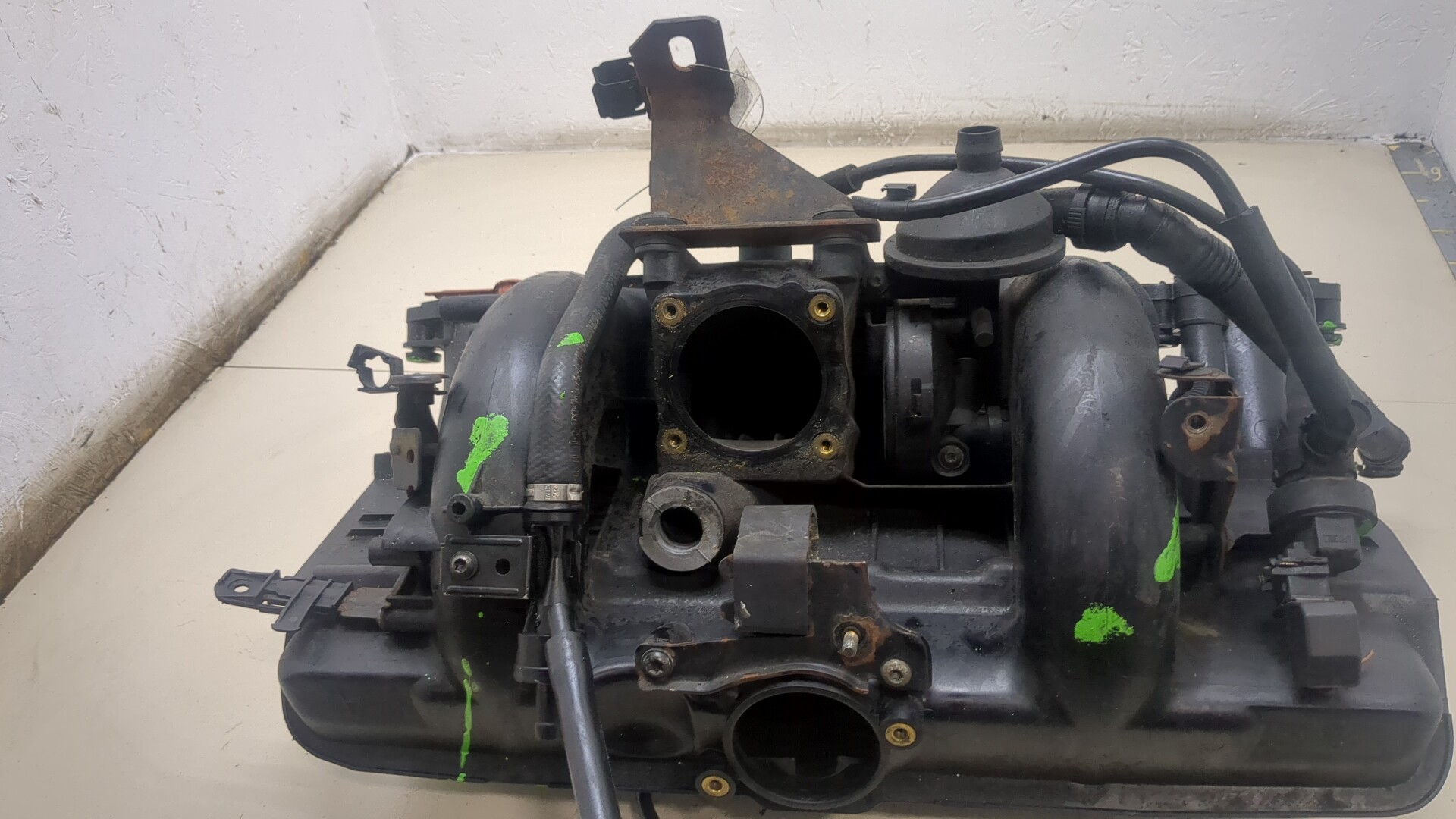 Коллектор впускной