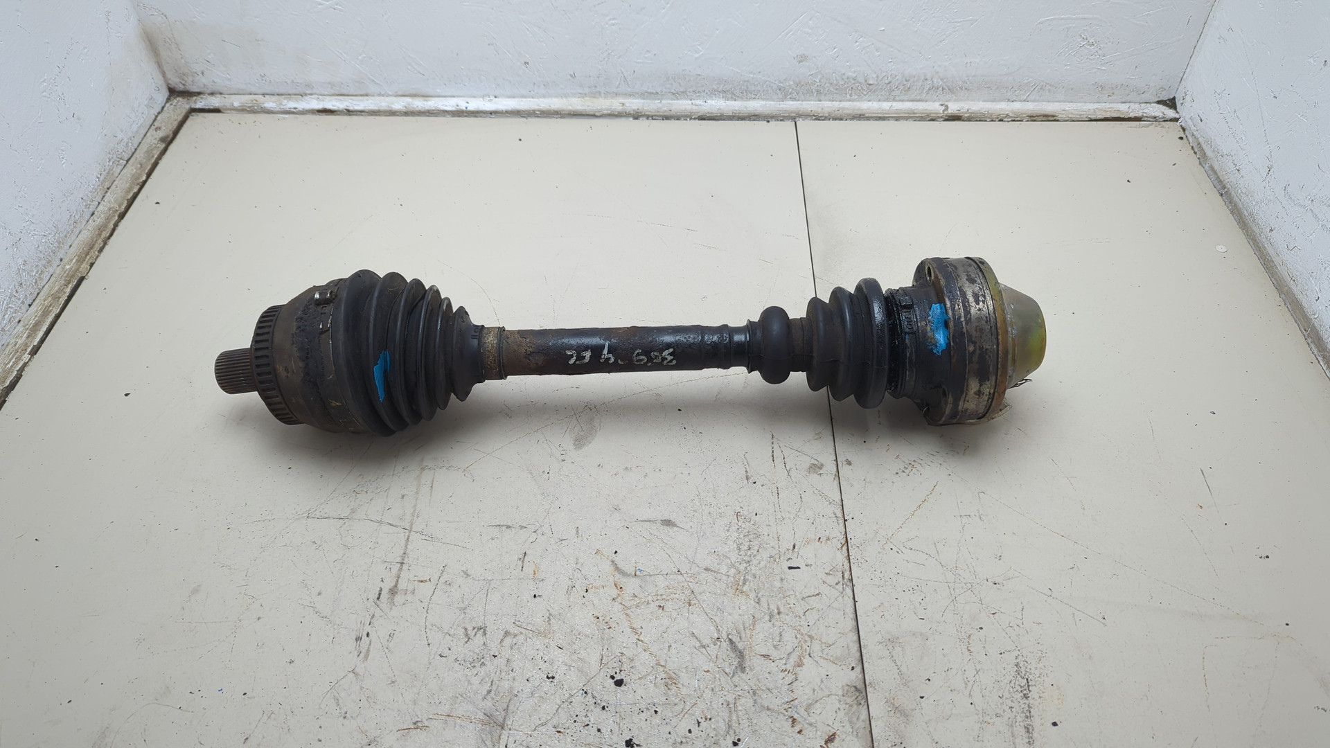 Полуось передняя левая