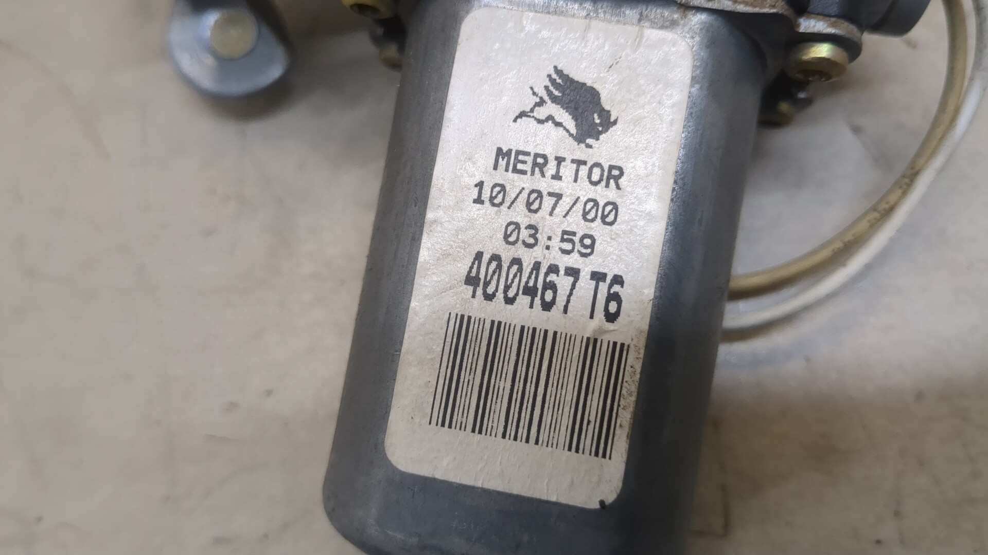 Стеклоподъемник электр. передний левый