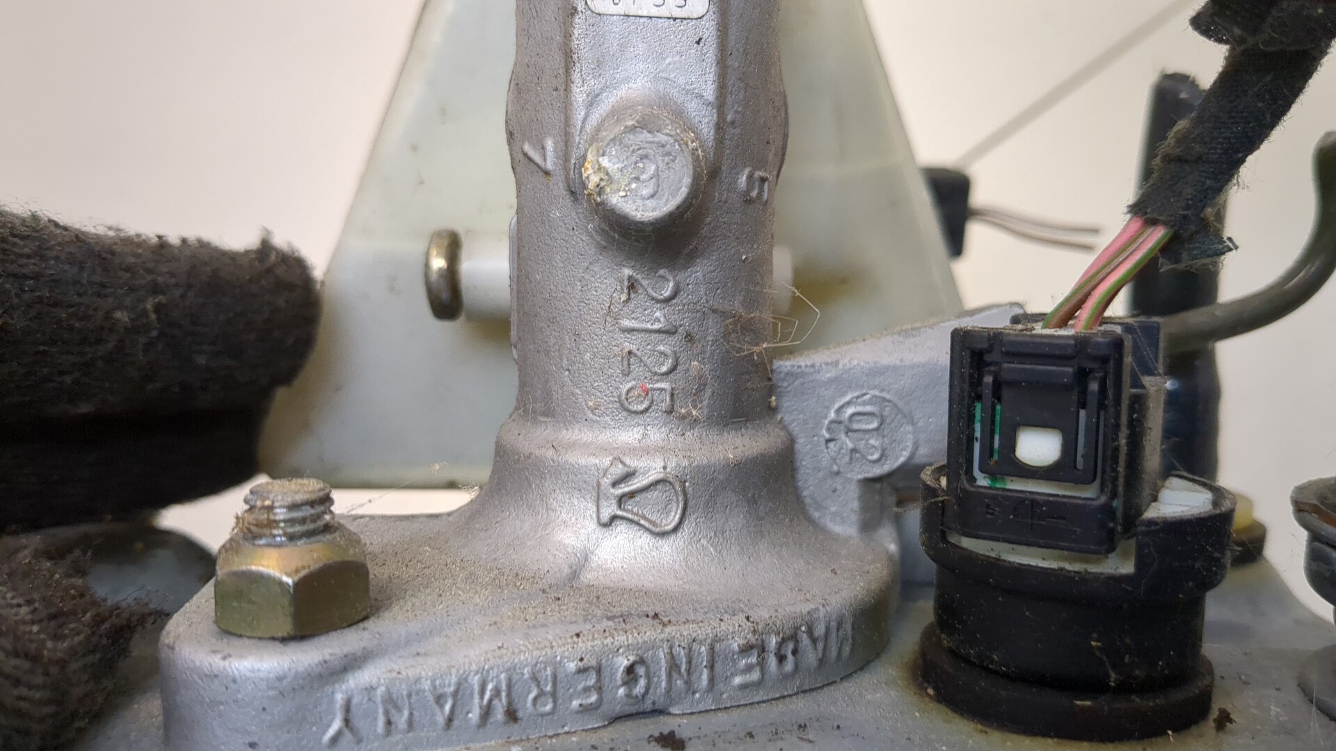 Цилиндр тормозной главный