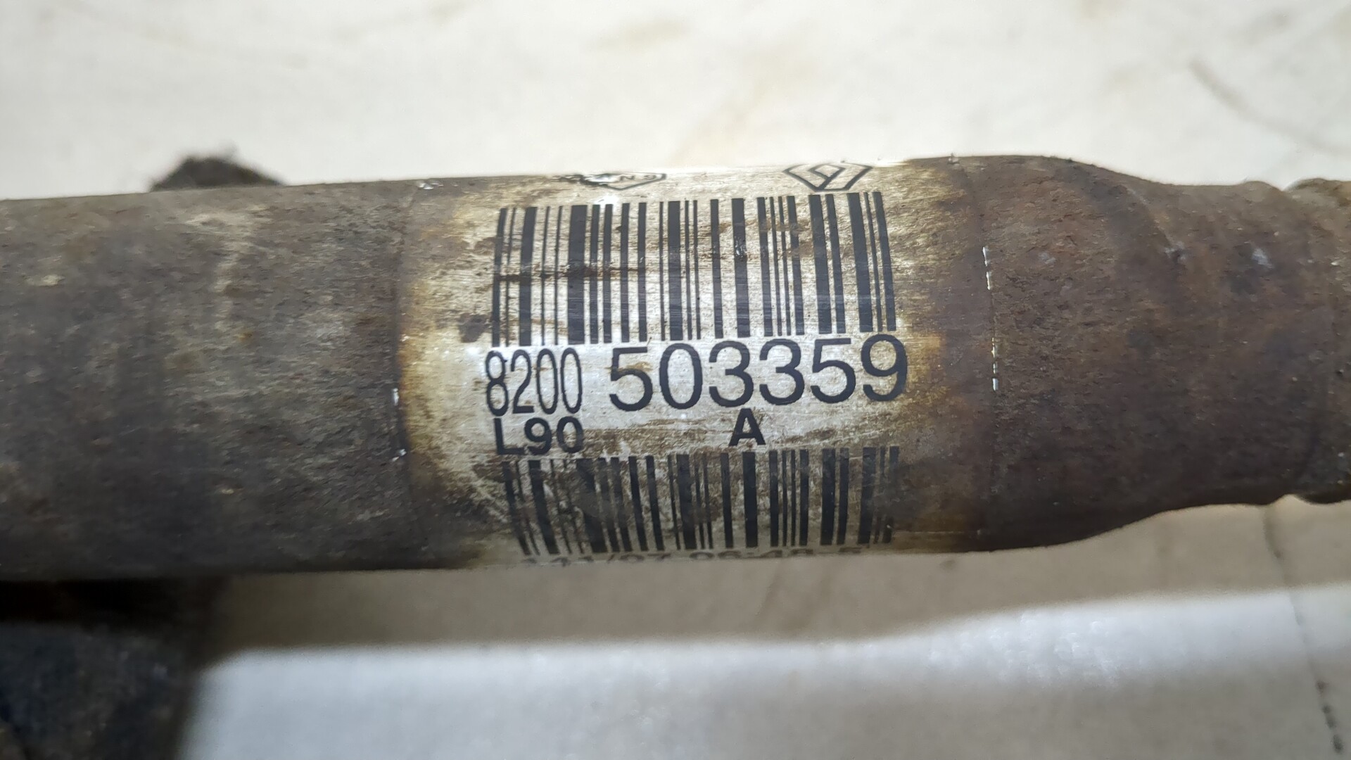 Полуось передняя правая