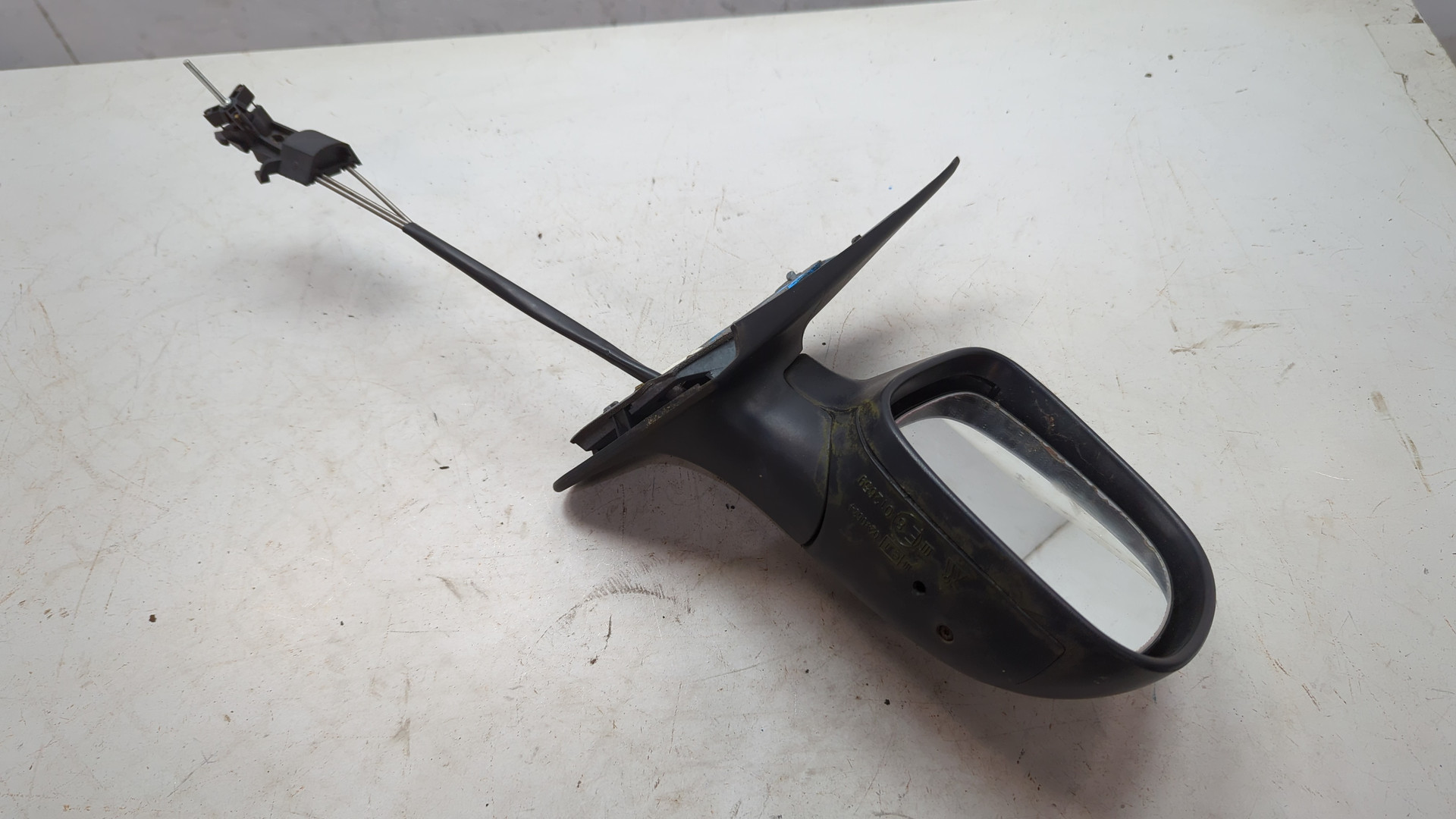 Зеркало правое электрическое