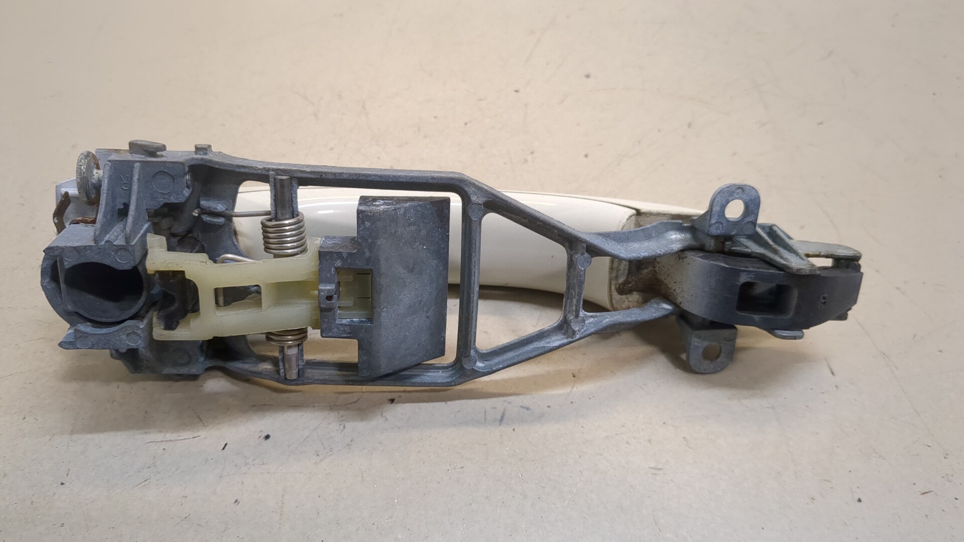 Ручка двери наружная