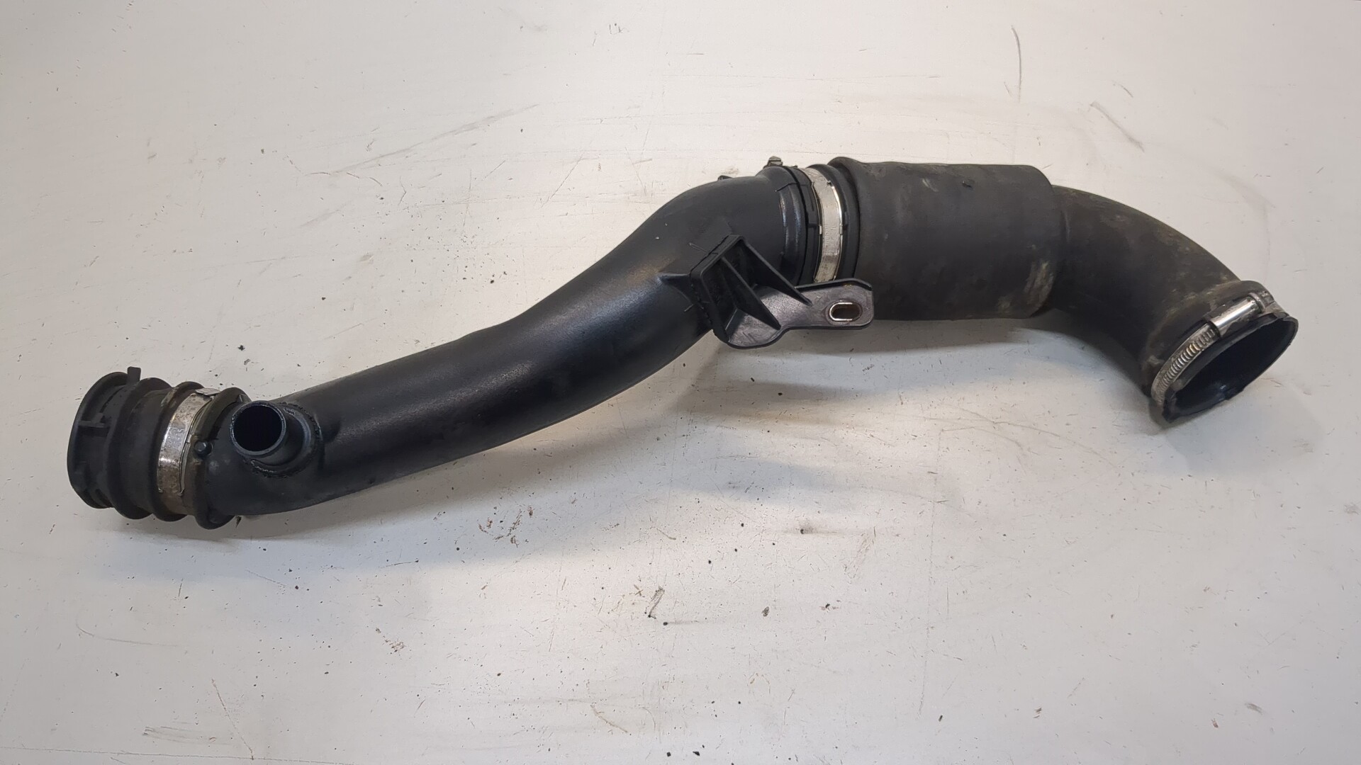 Патрубок интеркулера