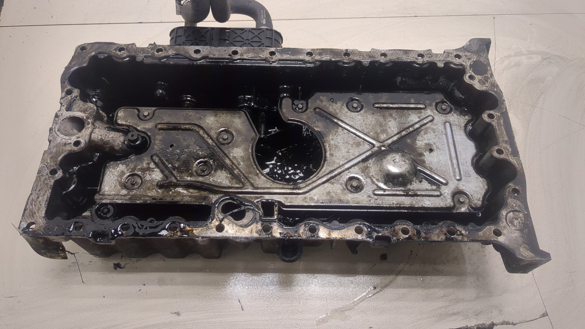 Поддон масляный двигателя (картер)