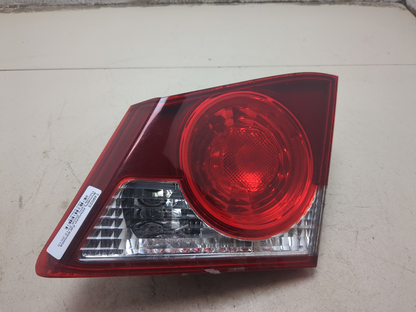 Фонарь задний внутренний правый