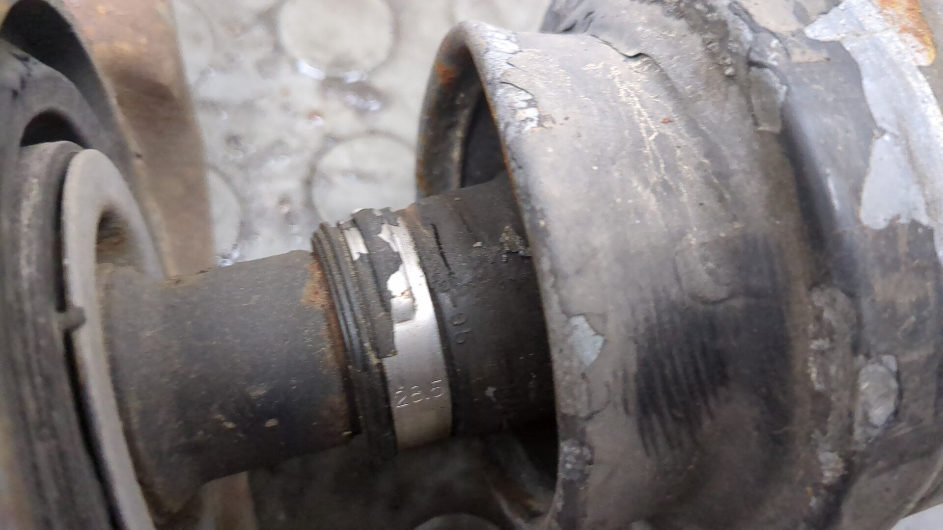 Вал карданный задний