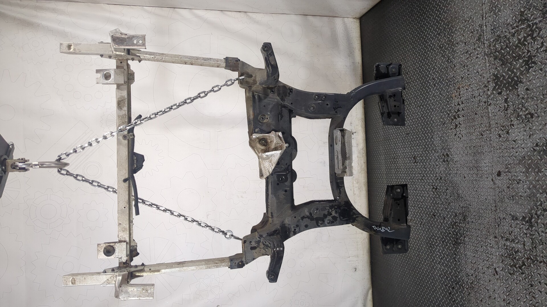 Балка подмоторная