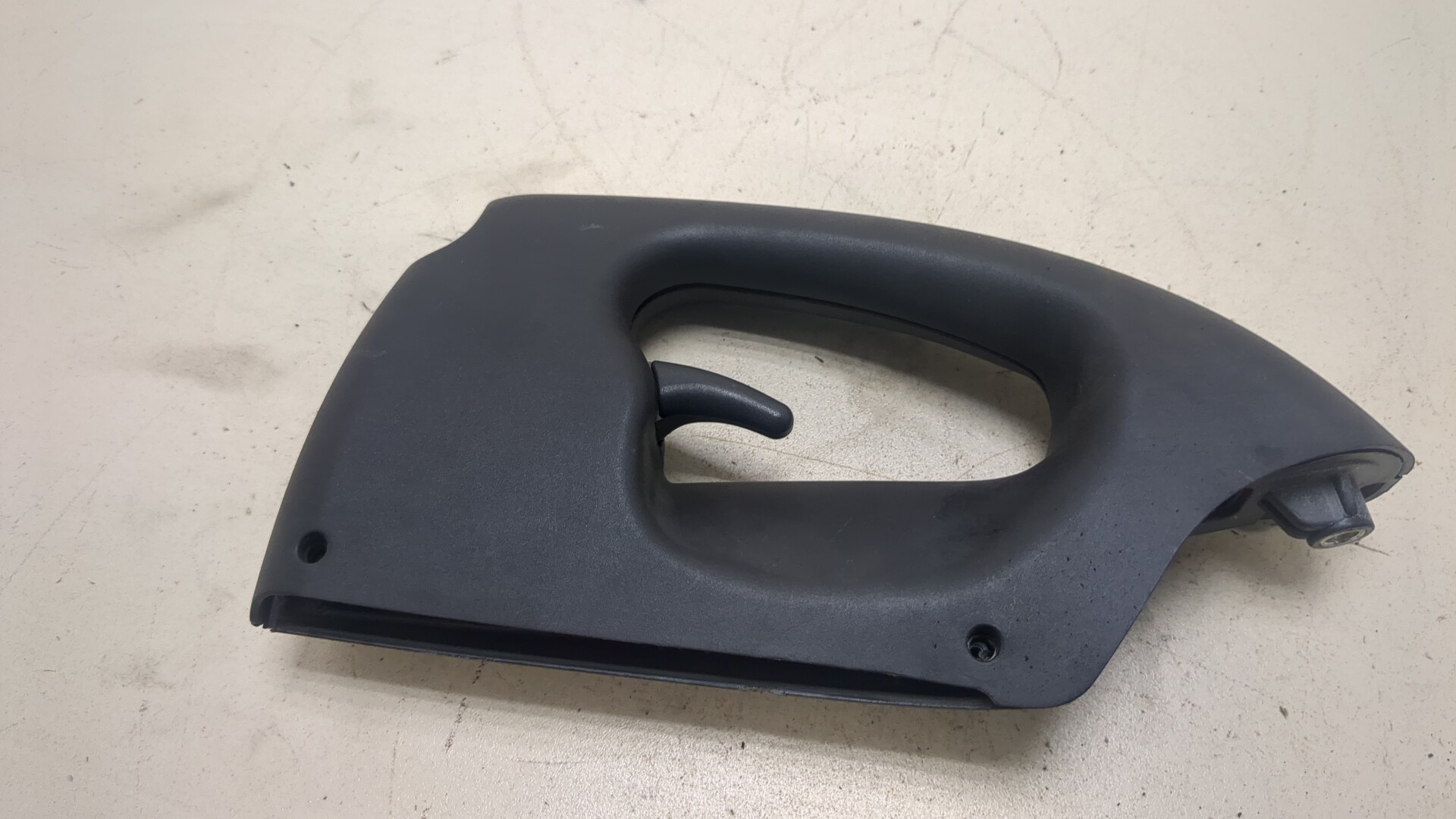 Ручка двери сдвижной наружная левая