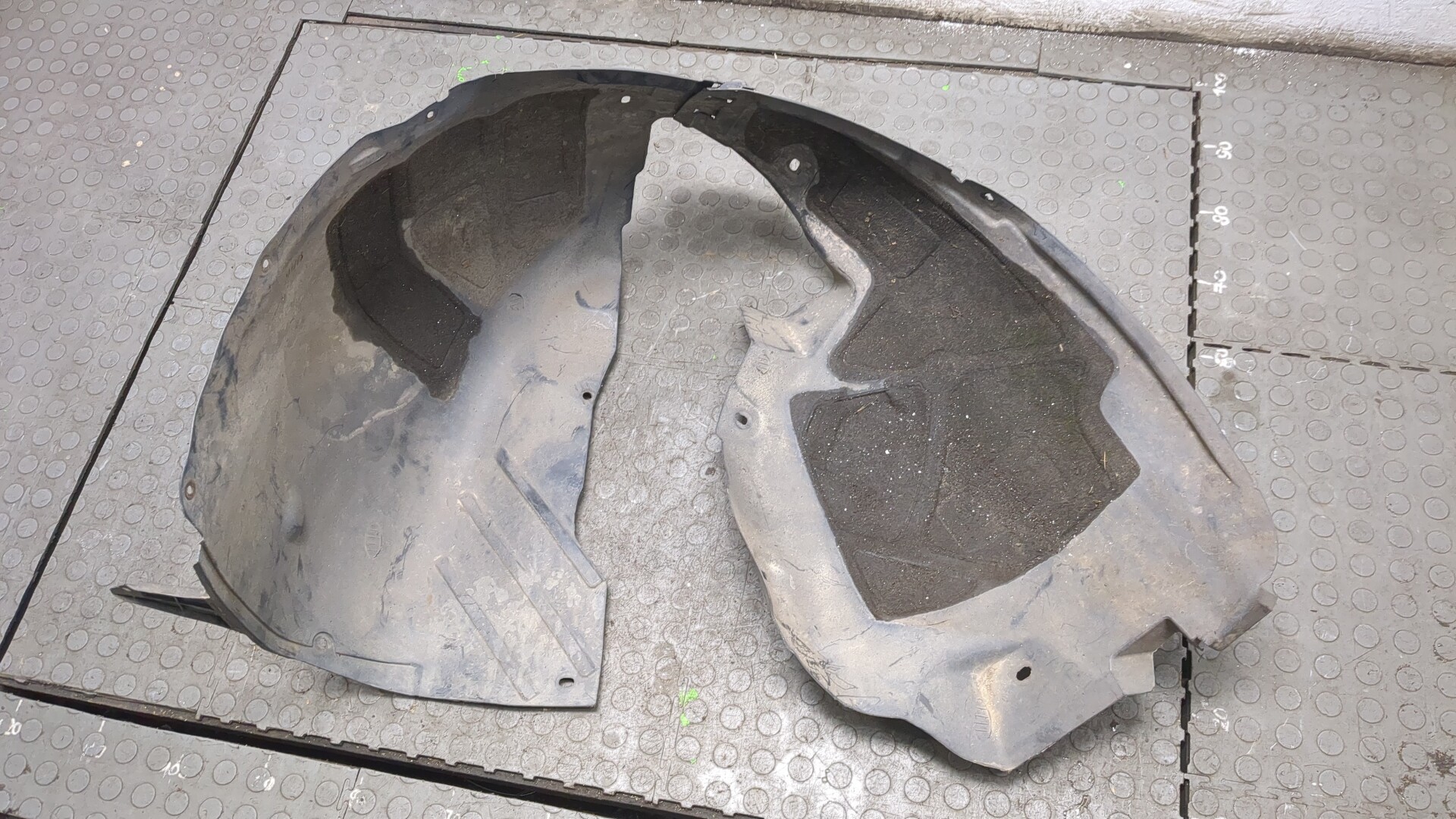 Локер передний левый