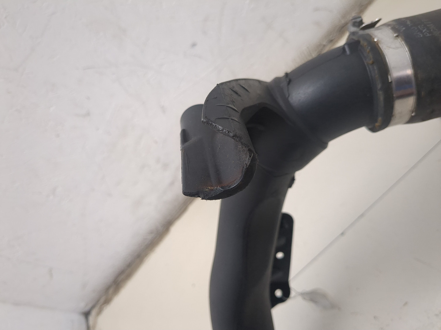 Патрубок интеркулера