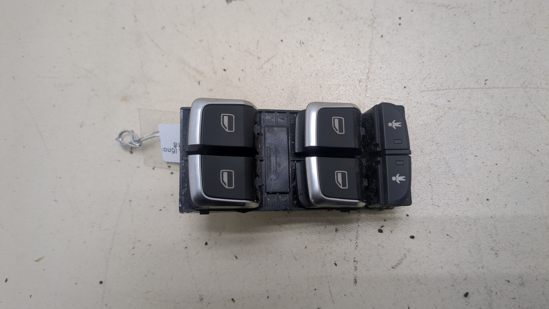 Кнопка стеклоподъемника