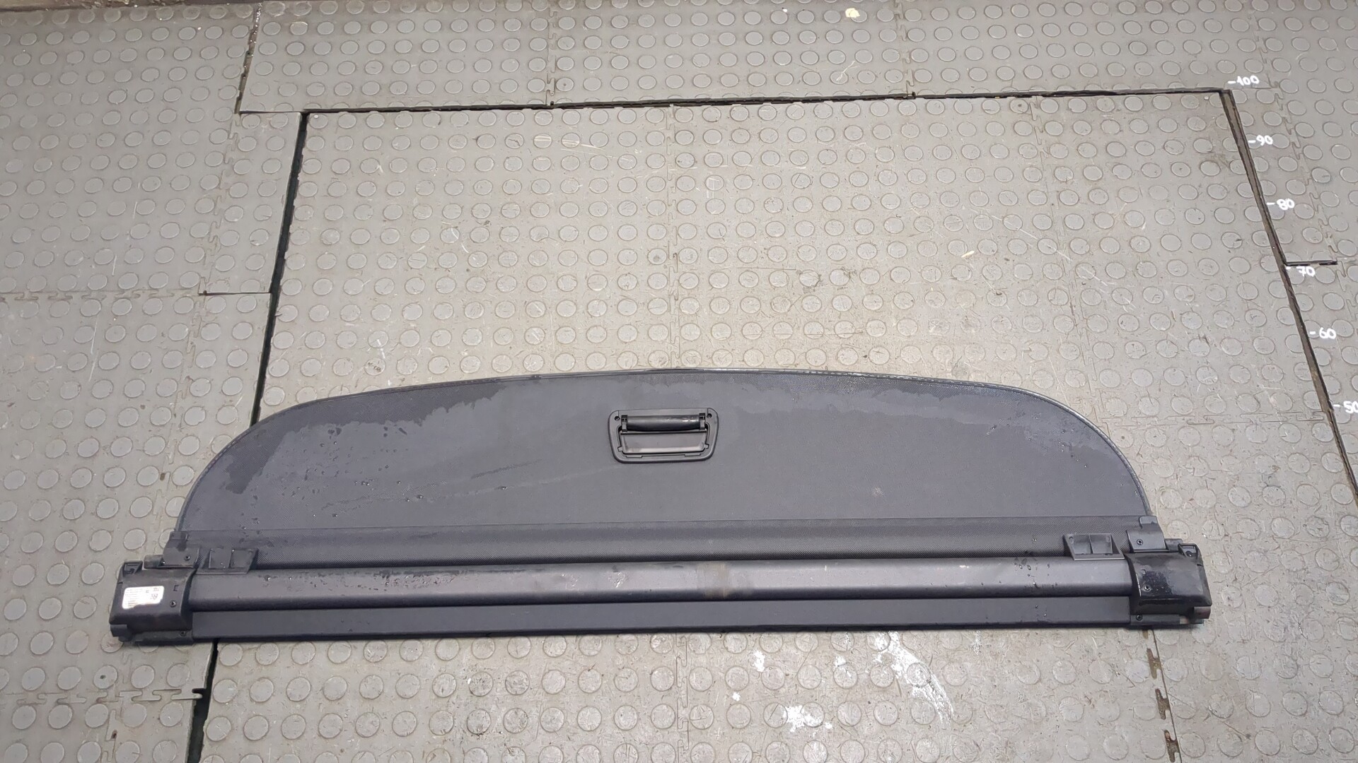 Шторка багажника