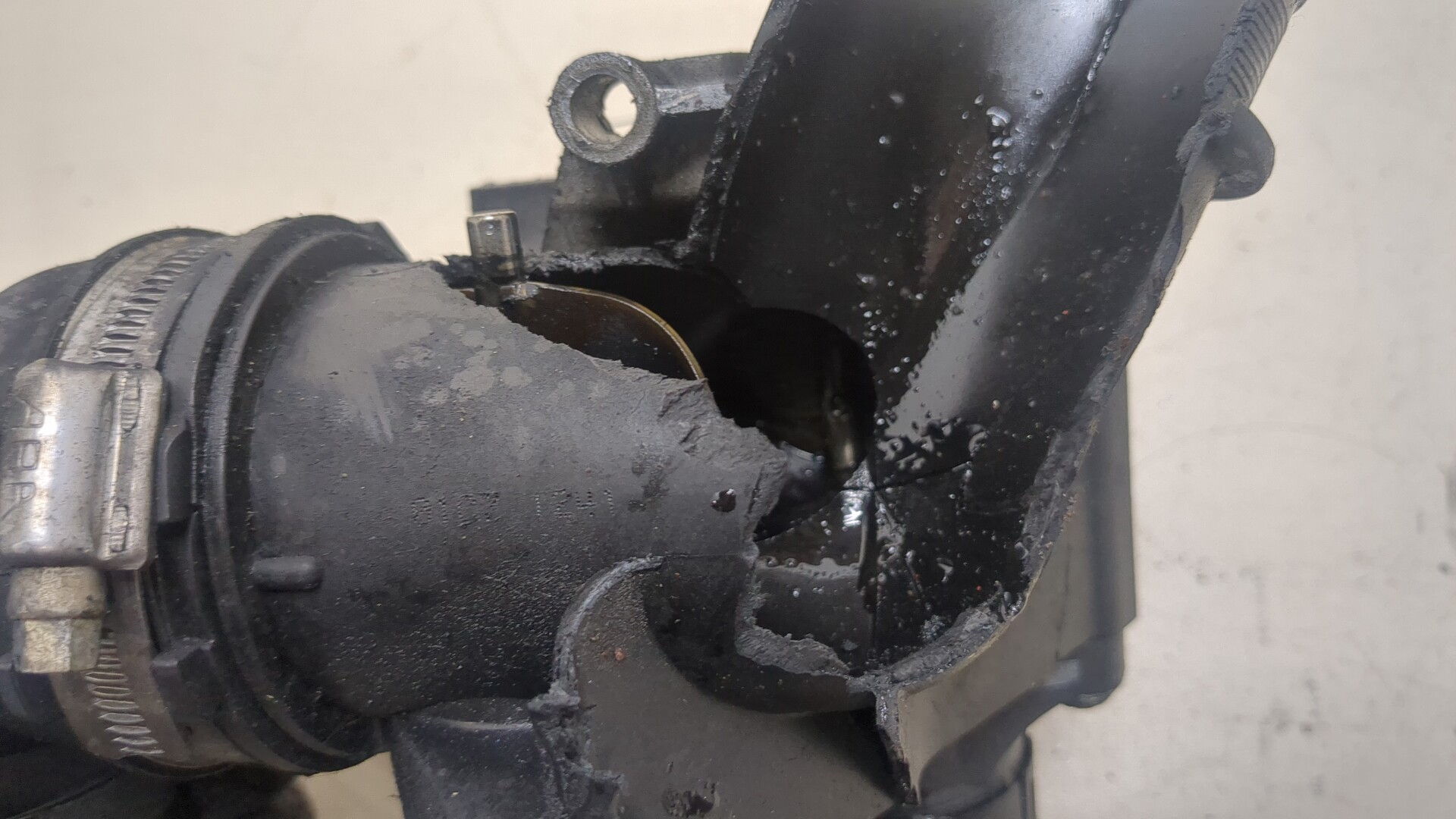 Заслонка дроссельная электрическая