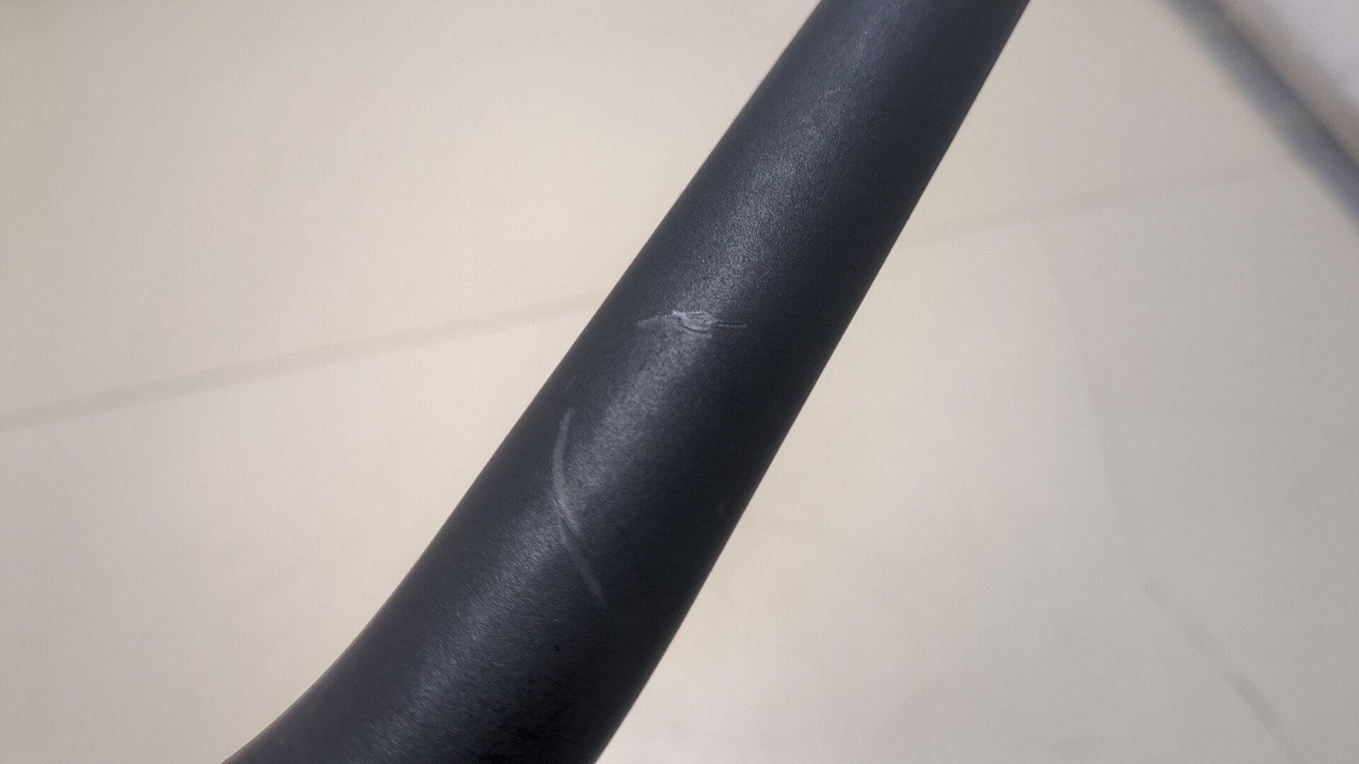 Поводок стеклоочистителя заднего