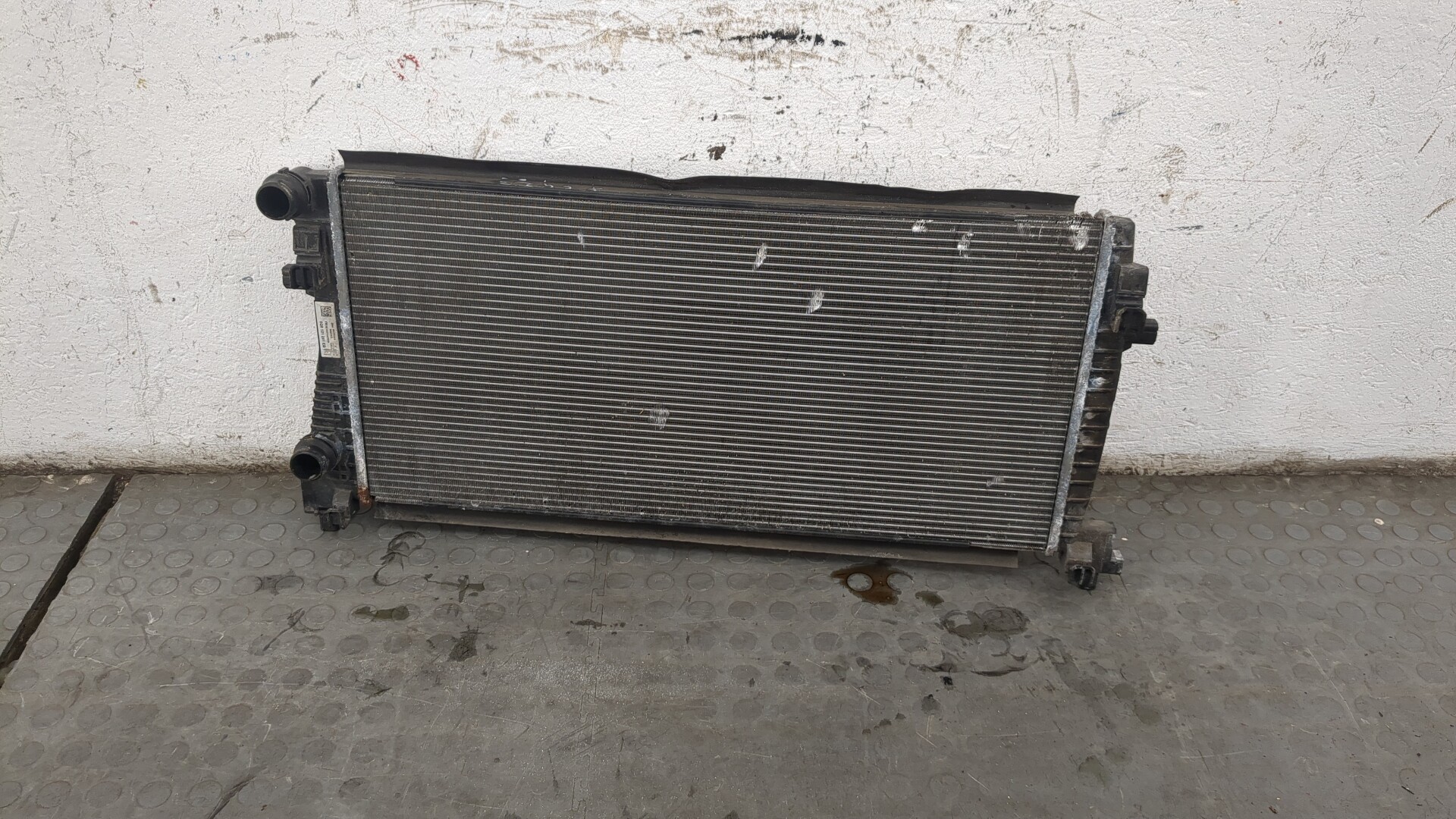 Радиатор охлаждения двигателя основной