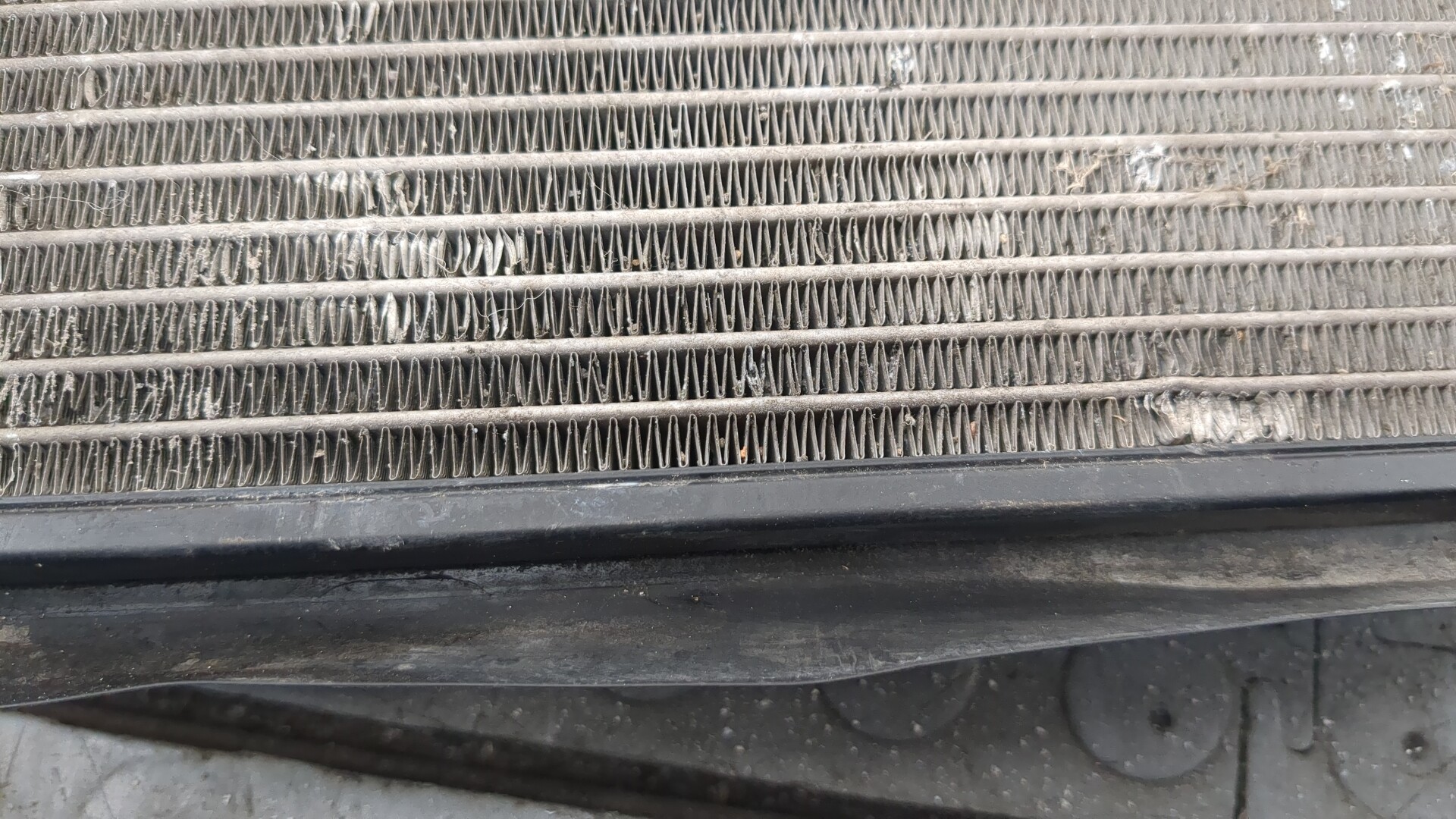 Радиатор охлаждения двигателя основной