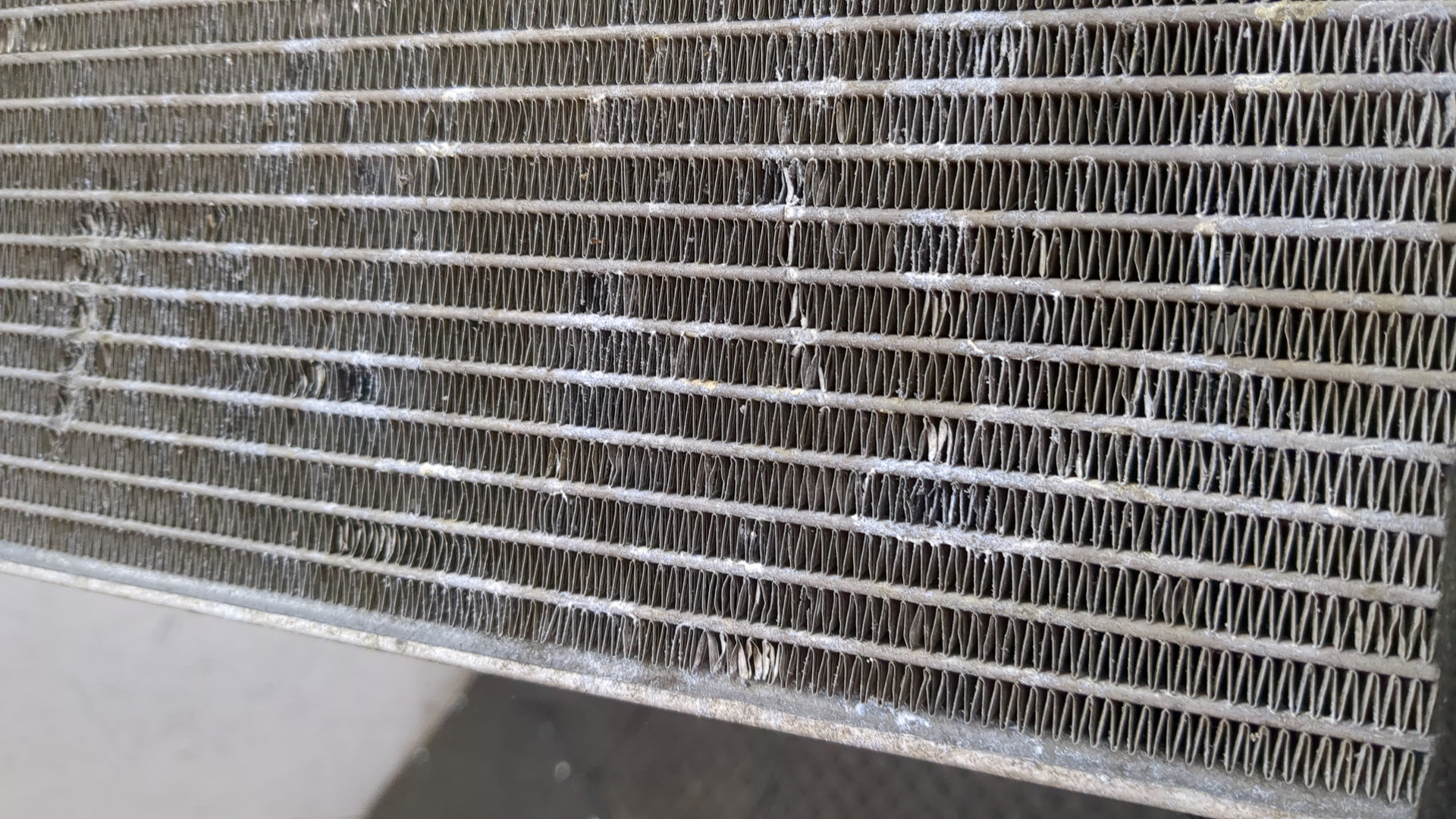 Радиатор охлаждения двигателя основной