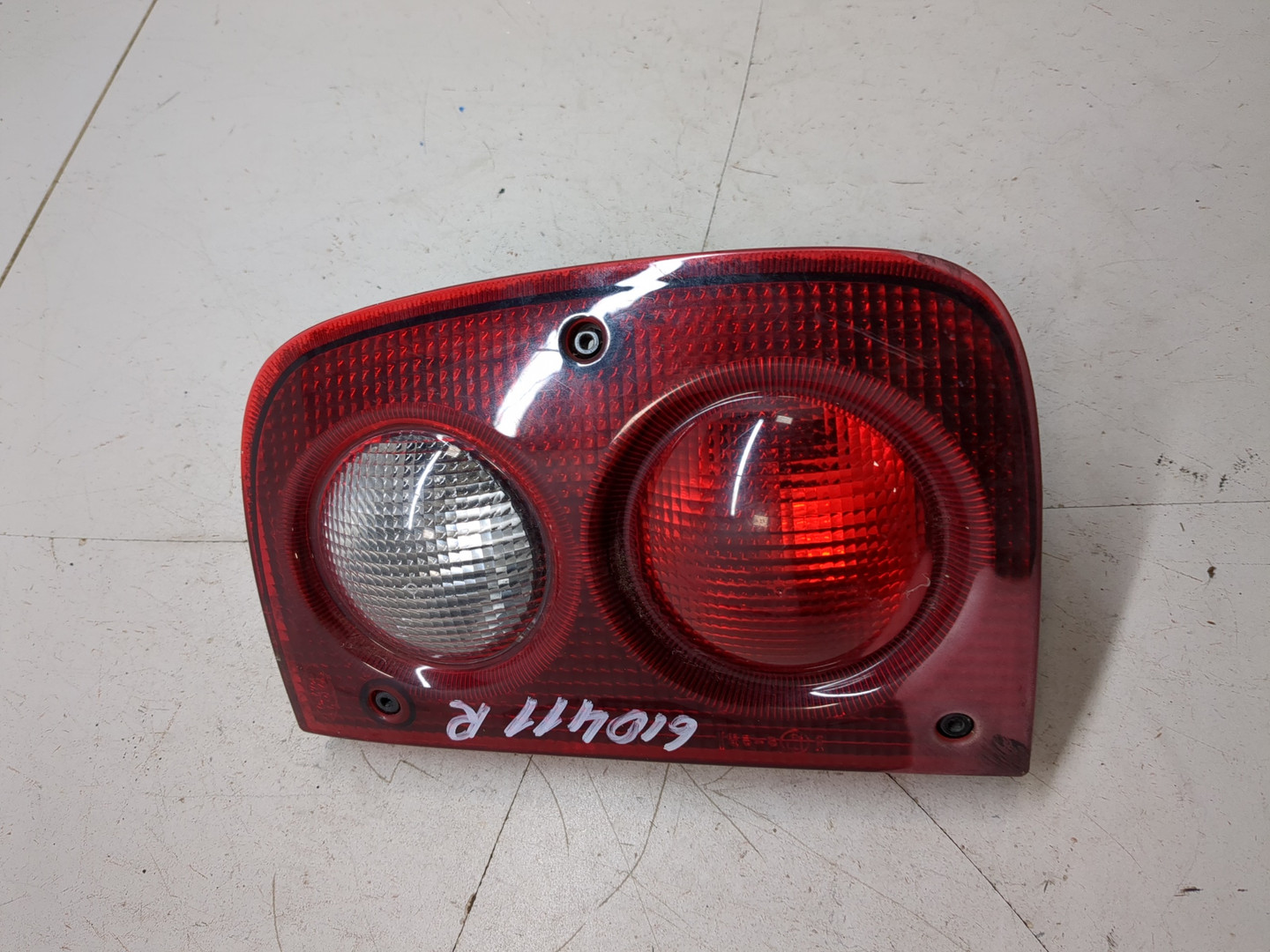 Фонарь задний правый