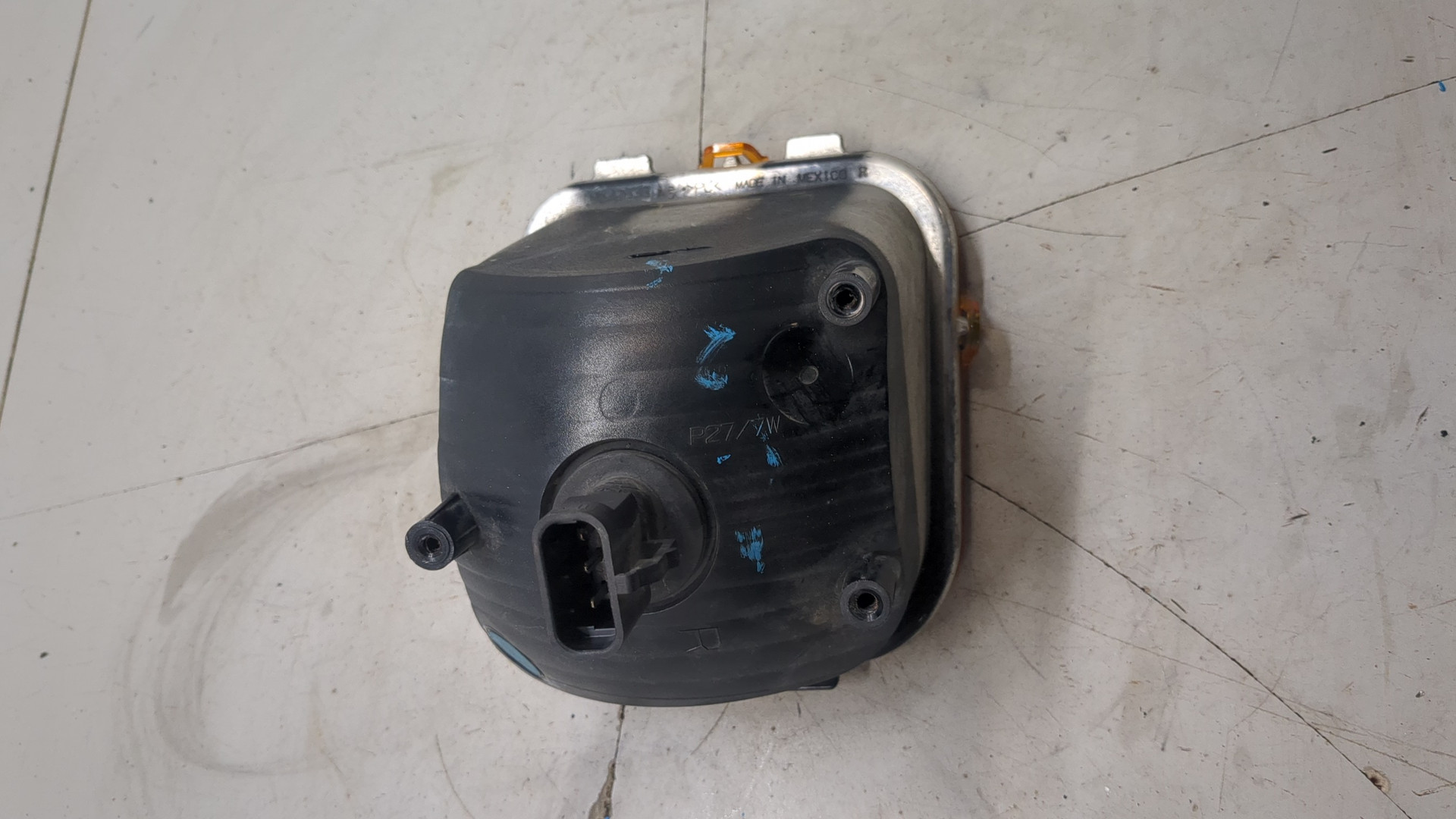 Повторитель на крыло правый