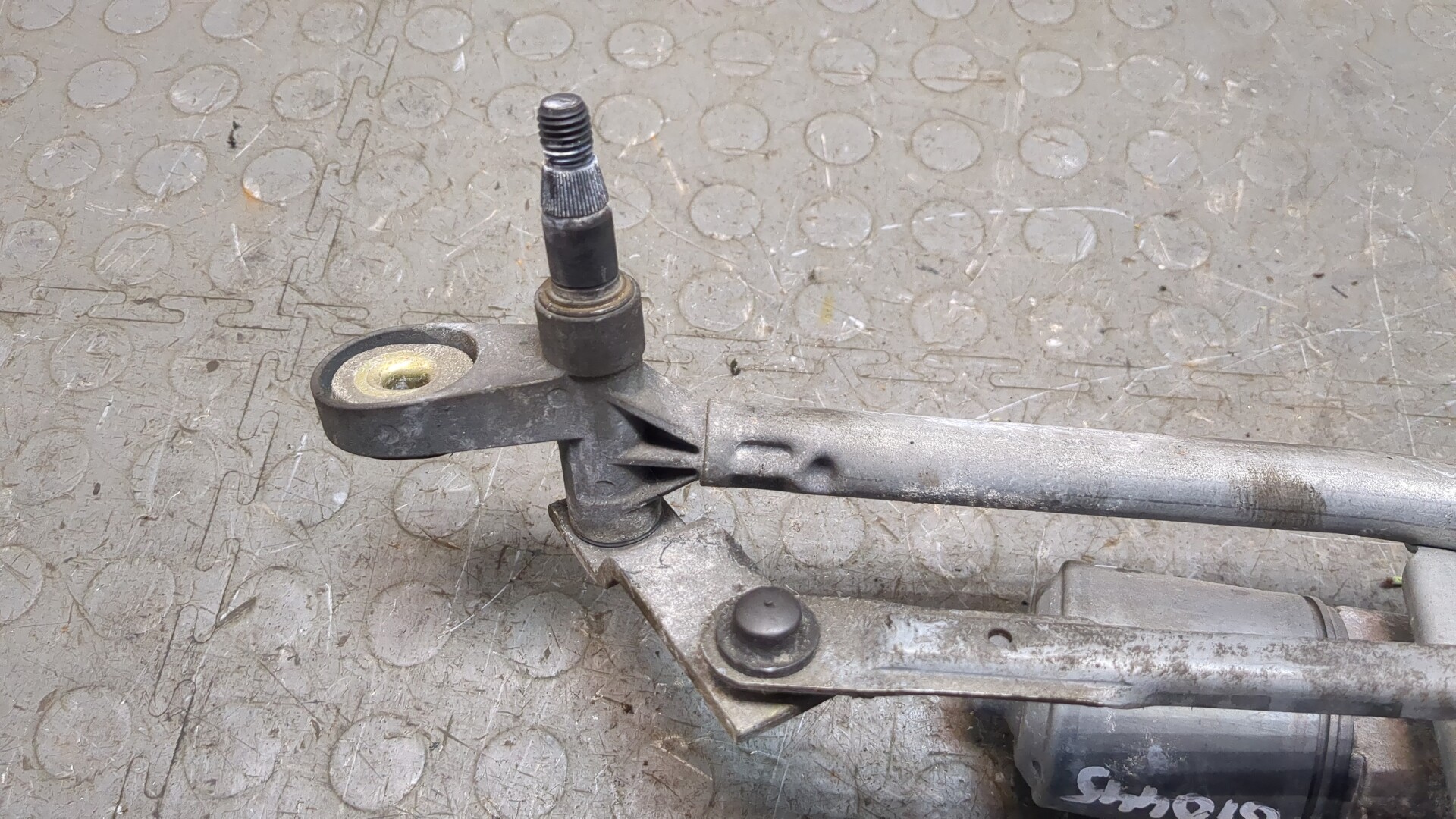 Трапеция стеклоочистителей