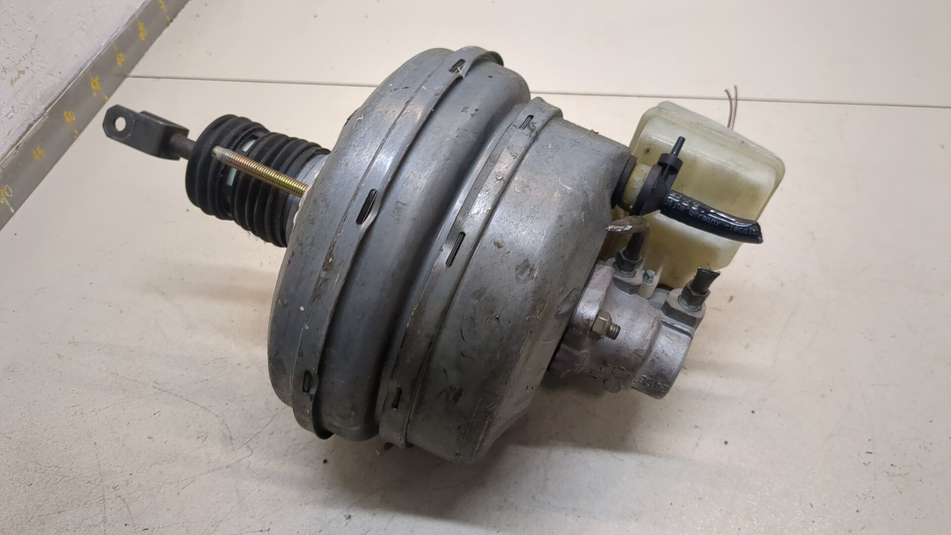 Цилиндр тормозной главный