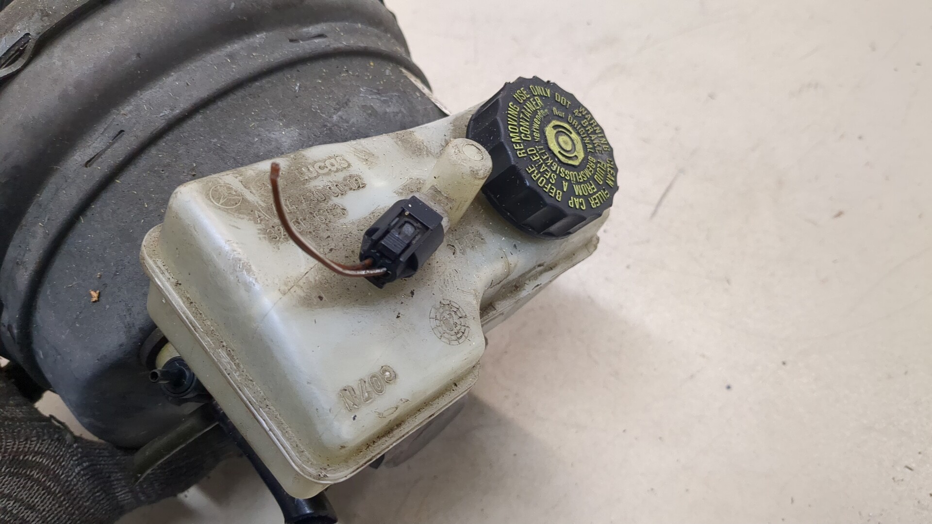 Цилиндр тормозной главный