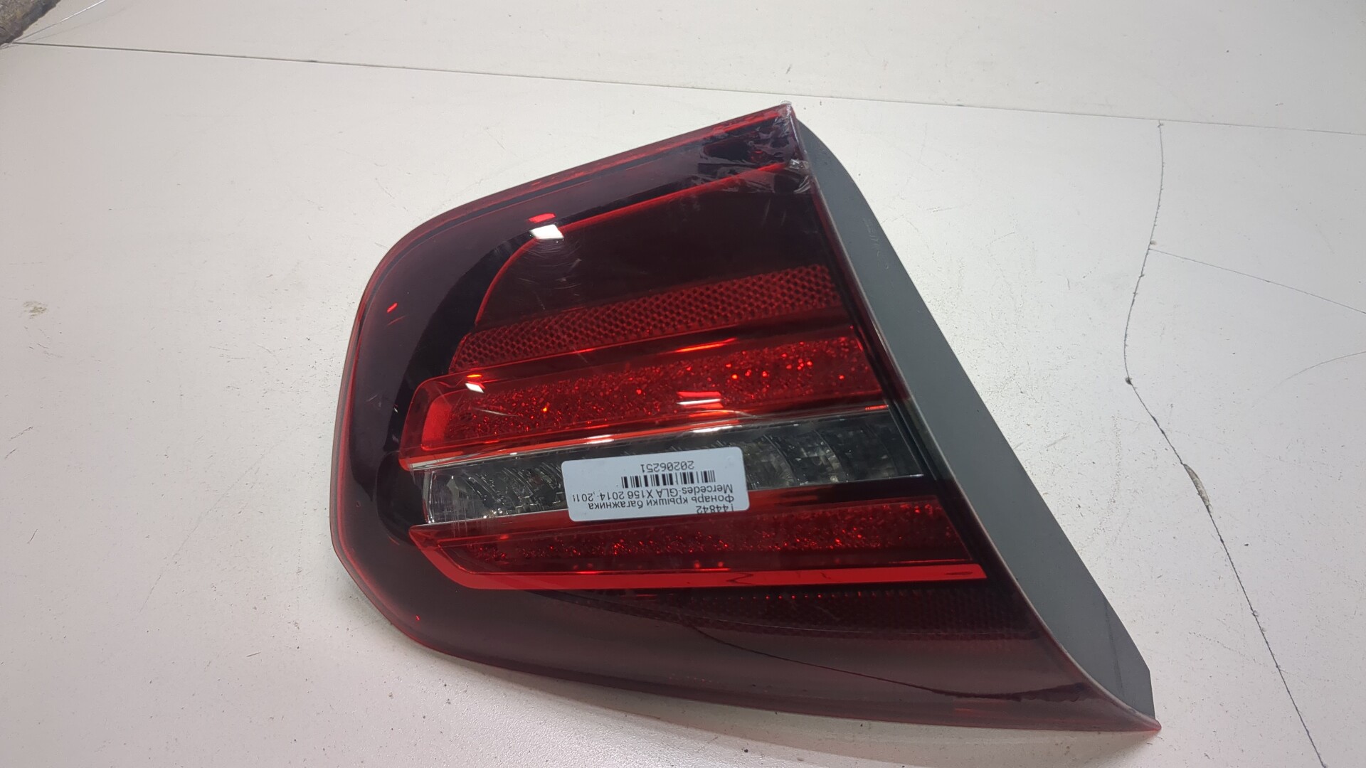 Фонарь задний внутренний левый