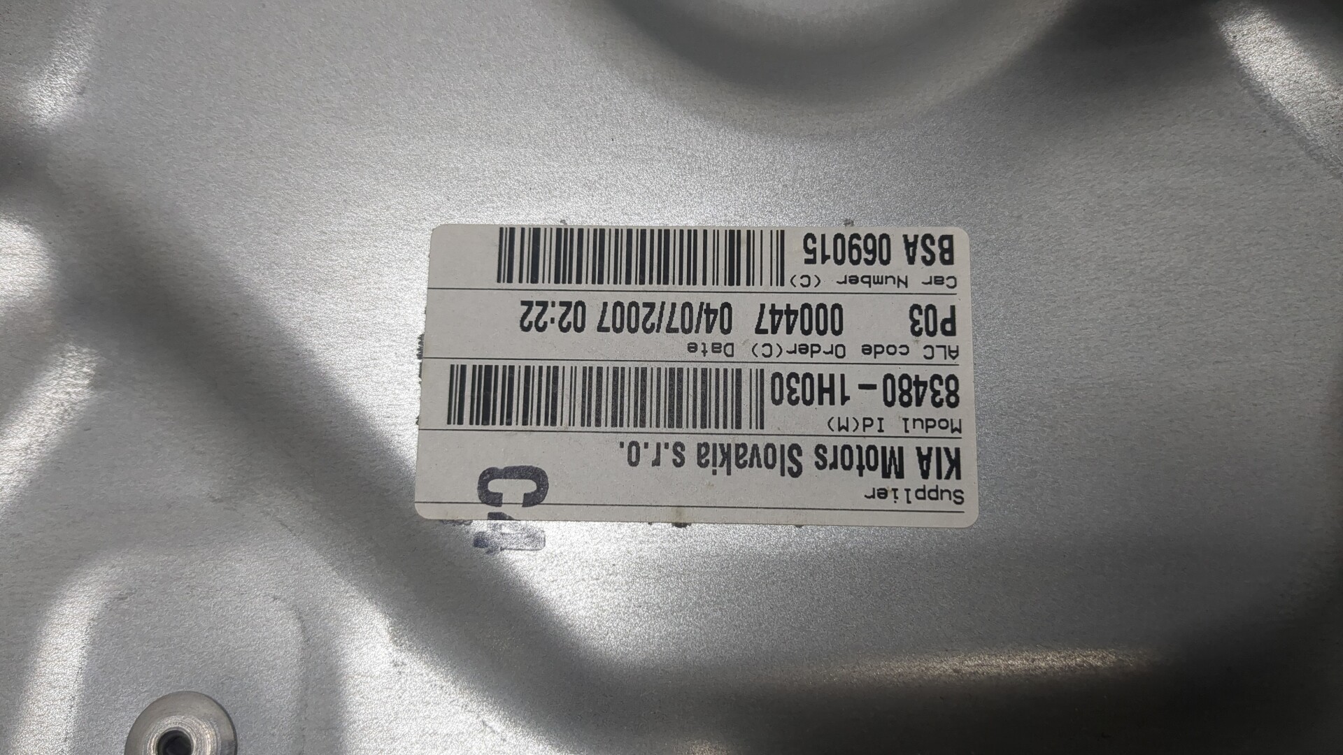 Стеклоподъемник механ. задний правый