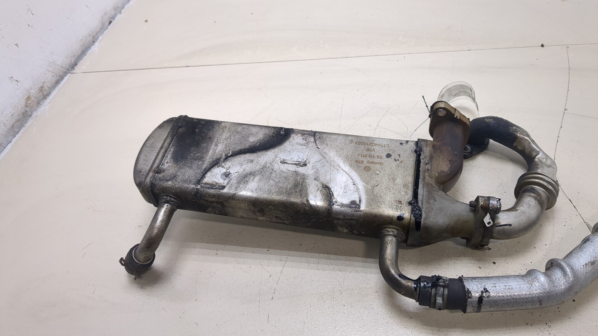 Тройник вентиляции картерных газов