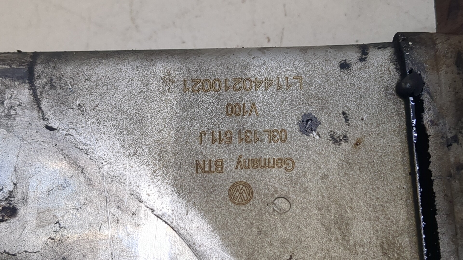 Тройник вентиляции картерных газов