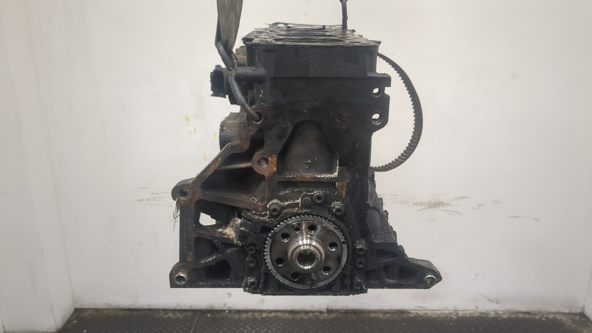 Блок двигателя