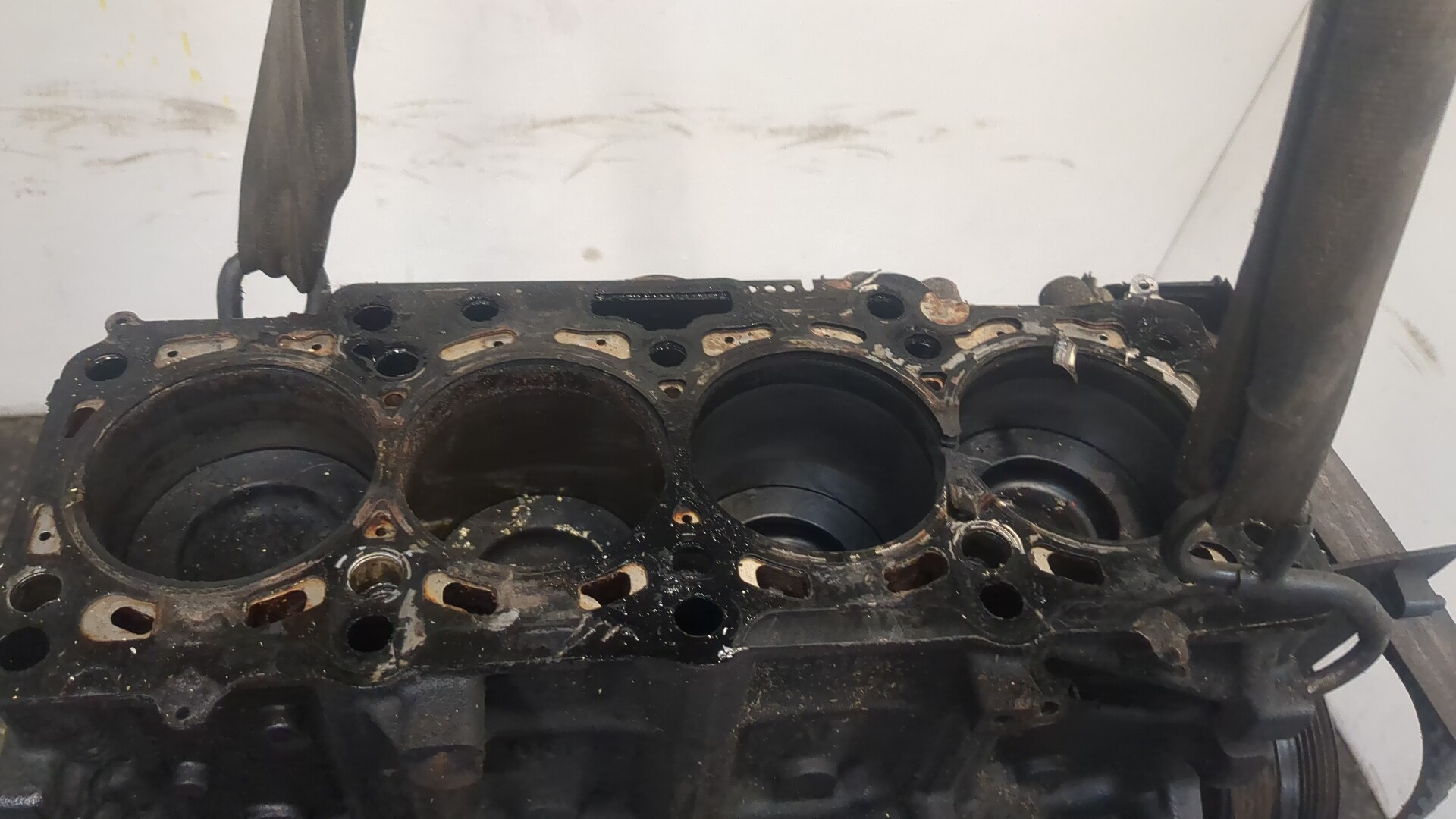 Блок двигателя