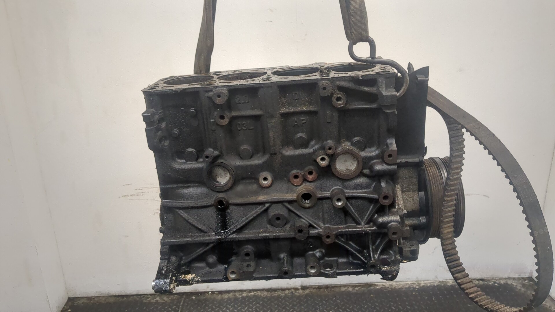 Блок двигателя