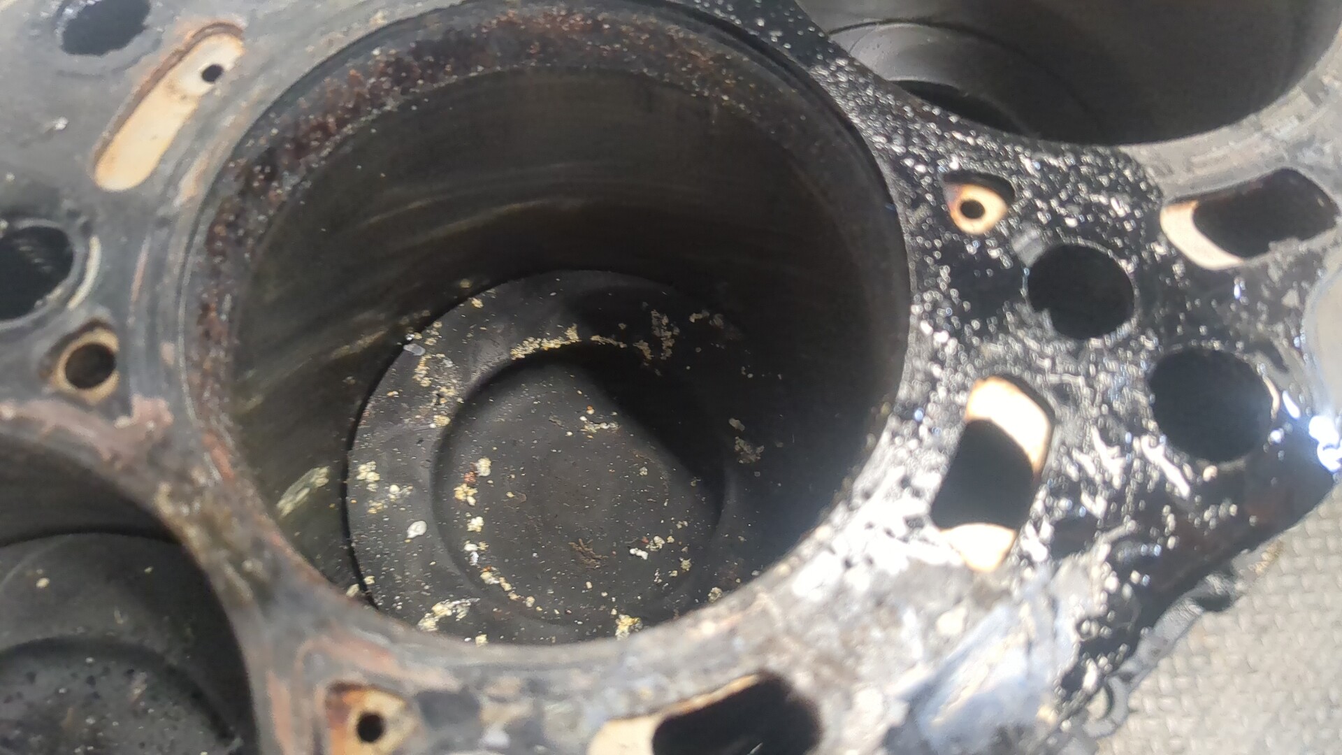 Блок двигателя