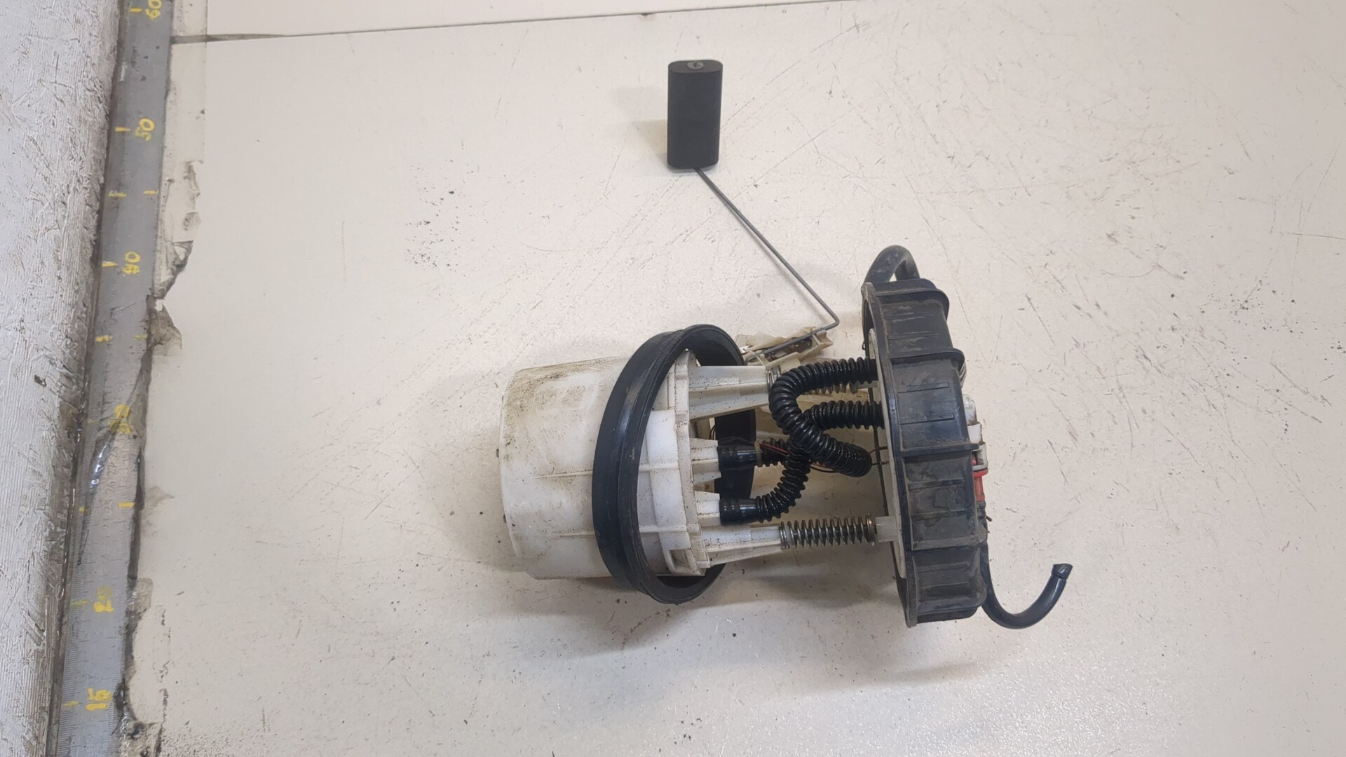 Насос топливный электрический