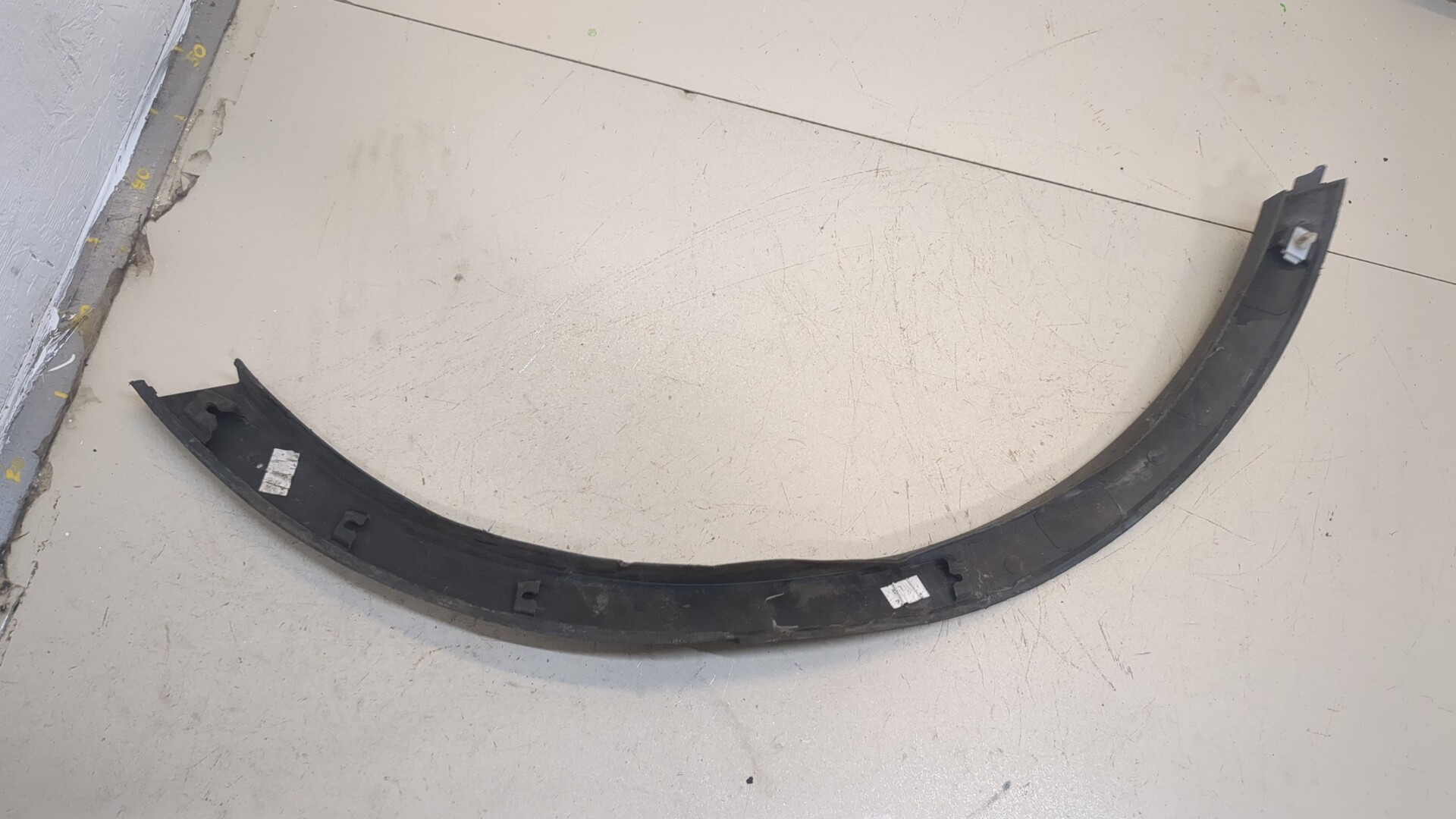 Накладка заднего крыла левого