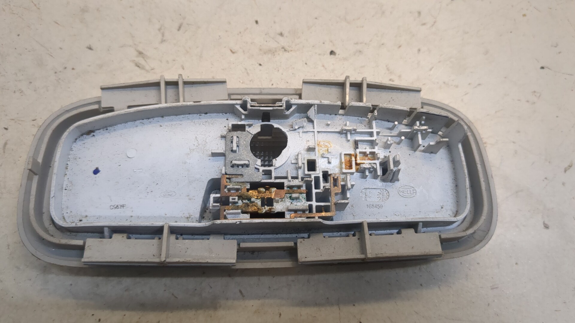 Плафон салонный