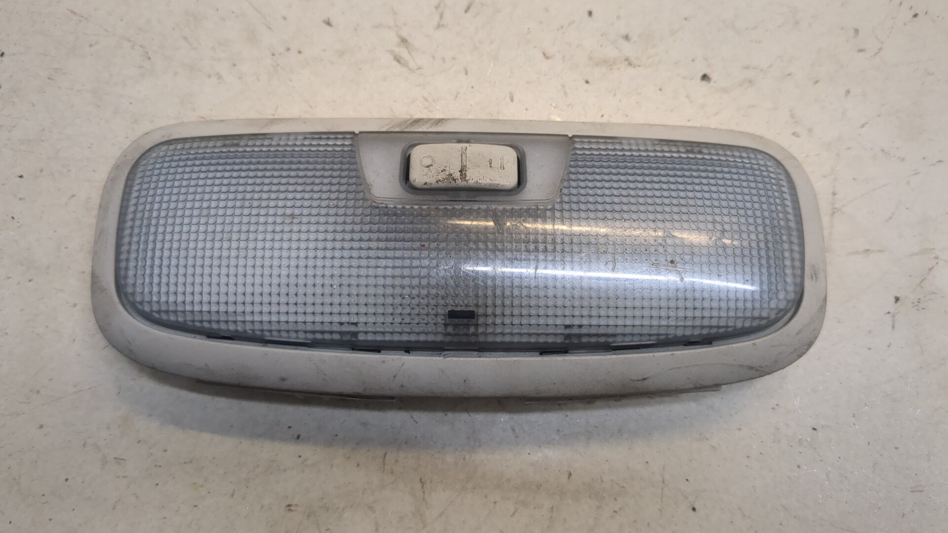 Плафон салонный