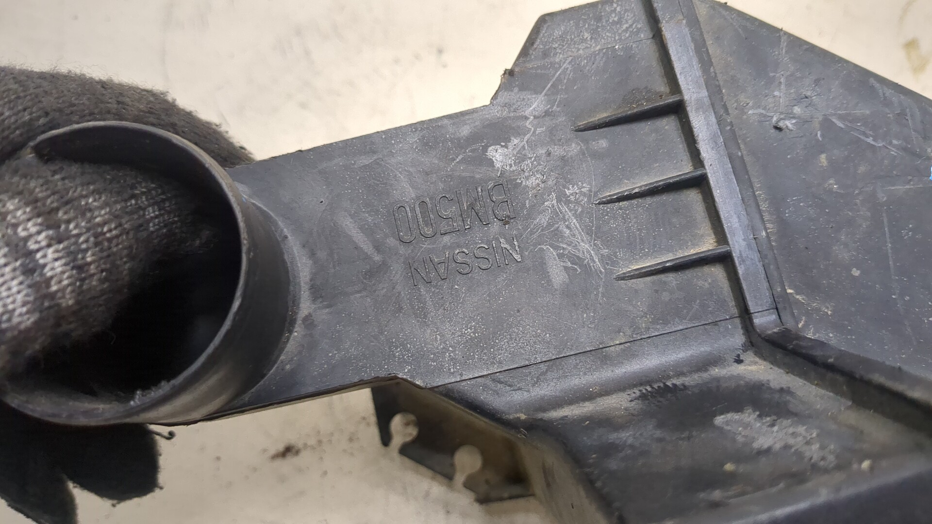 Резонатор воздушного фильтра