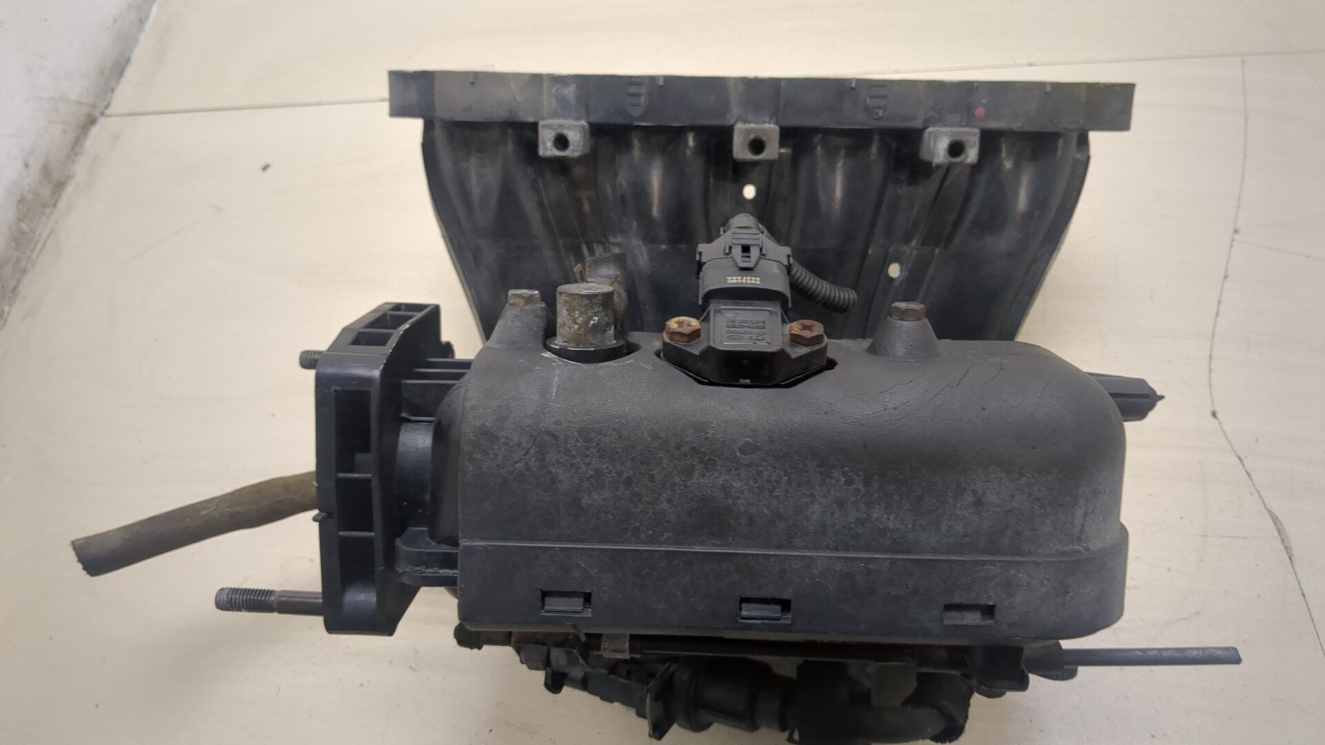 Коллектор впускной