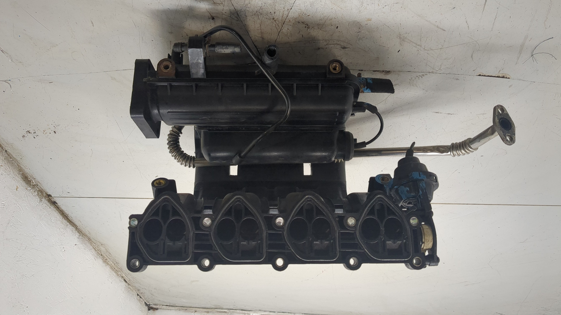 Коллектор впускной