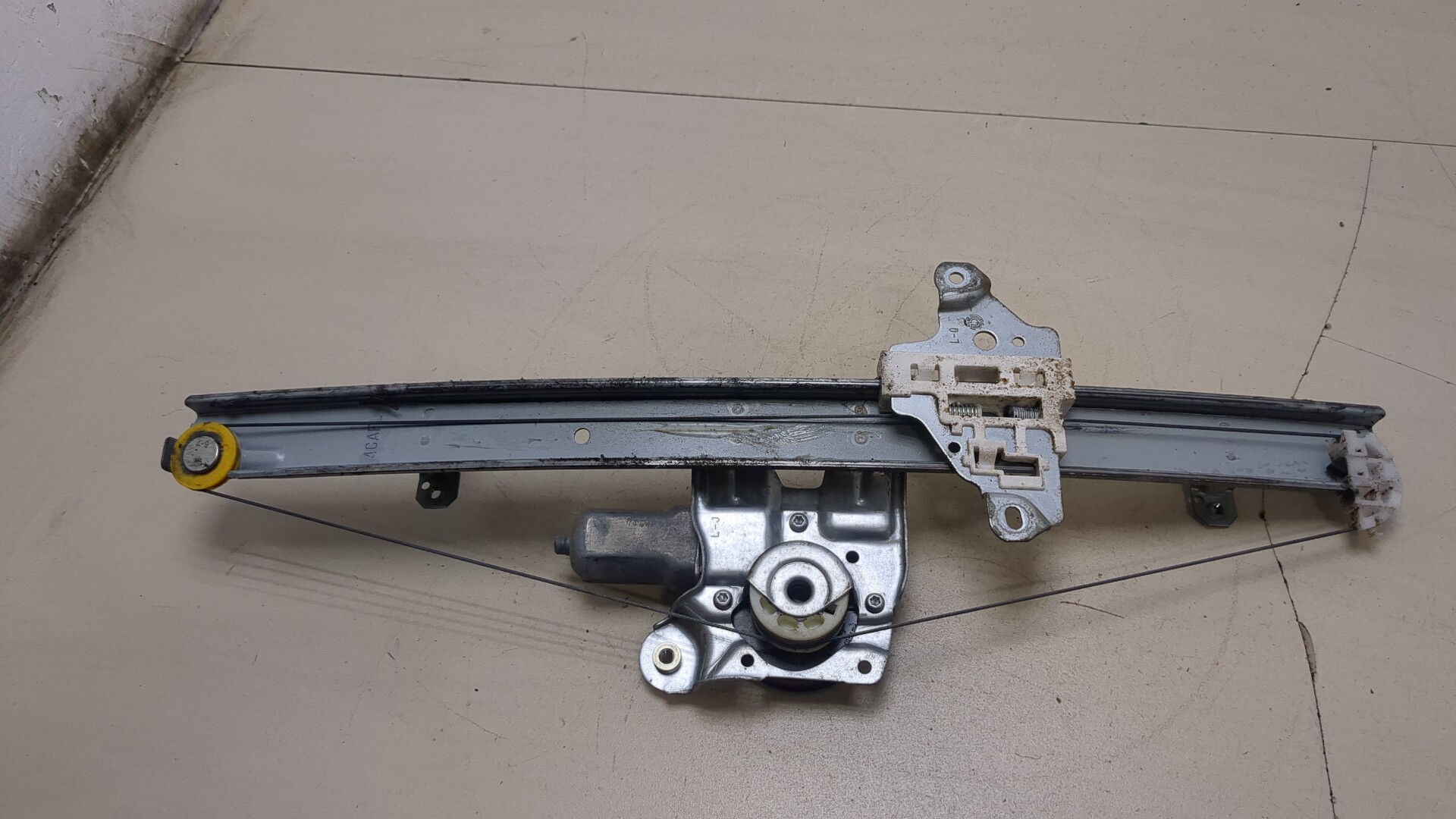 Стеклоподъемник электр. передний левый