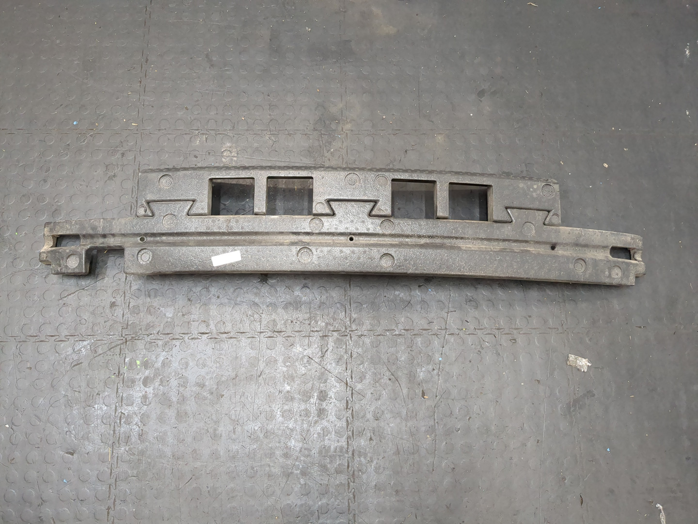 Усилитель заднего бампера