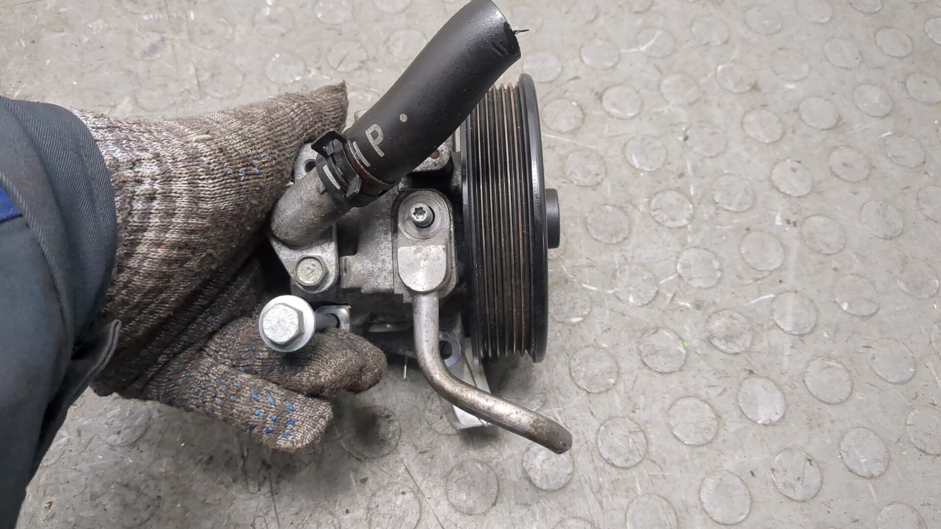 Насос ГУР (гидроусилитель руля)