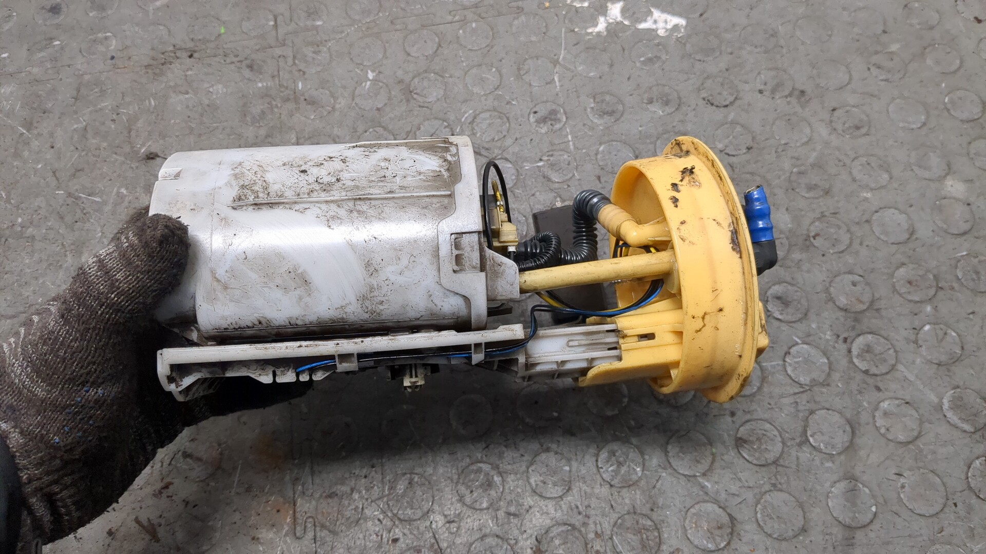 Насос топливный электрический