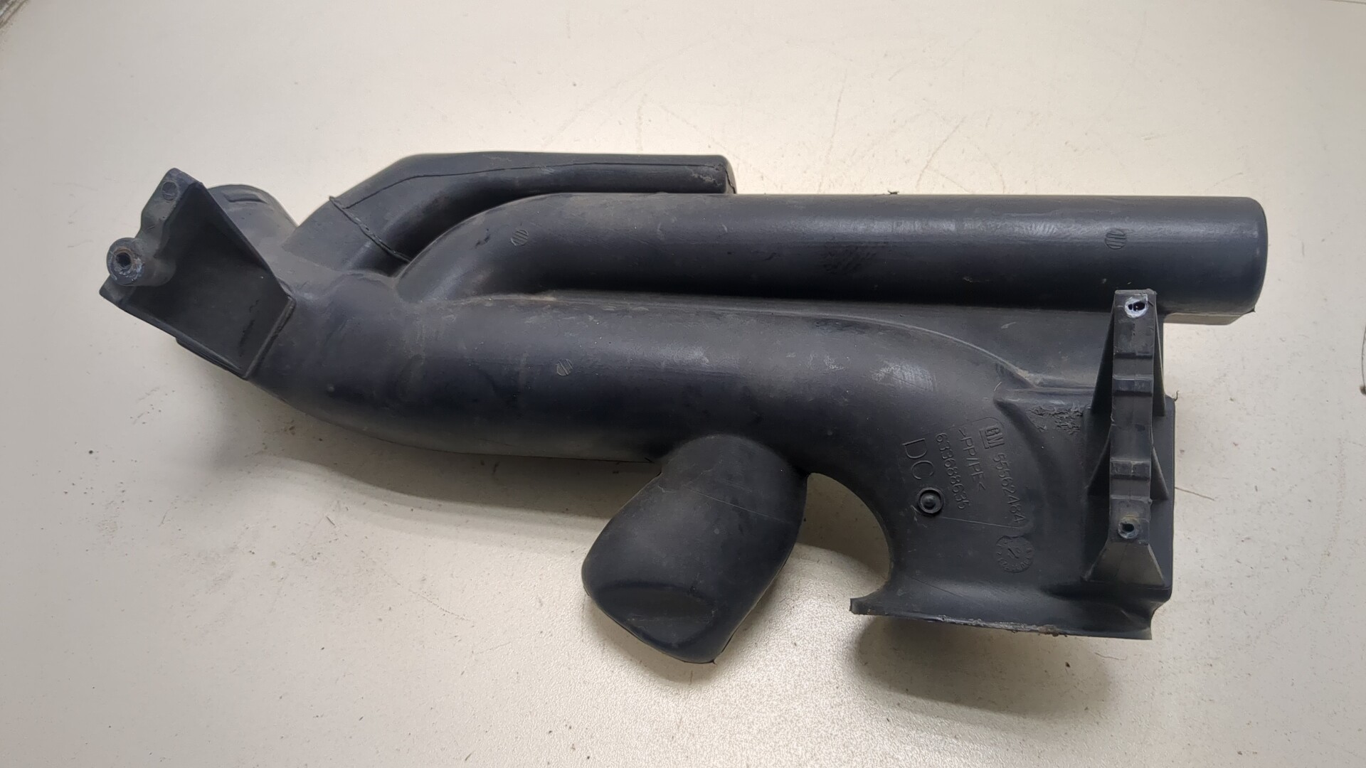 Резонатор воздушного фильтра